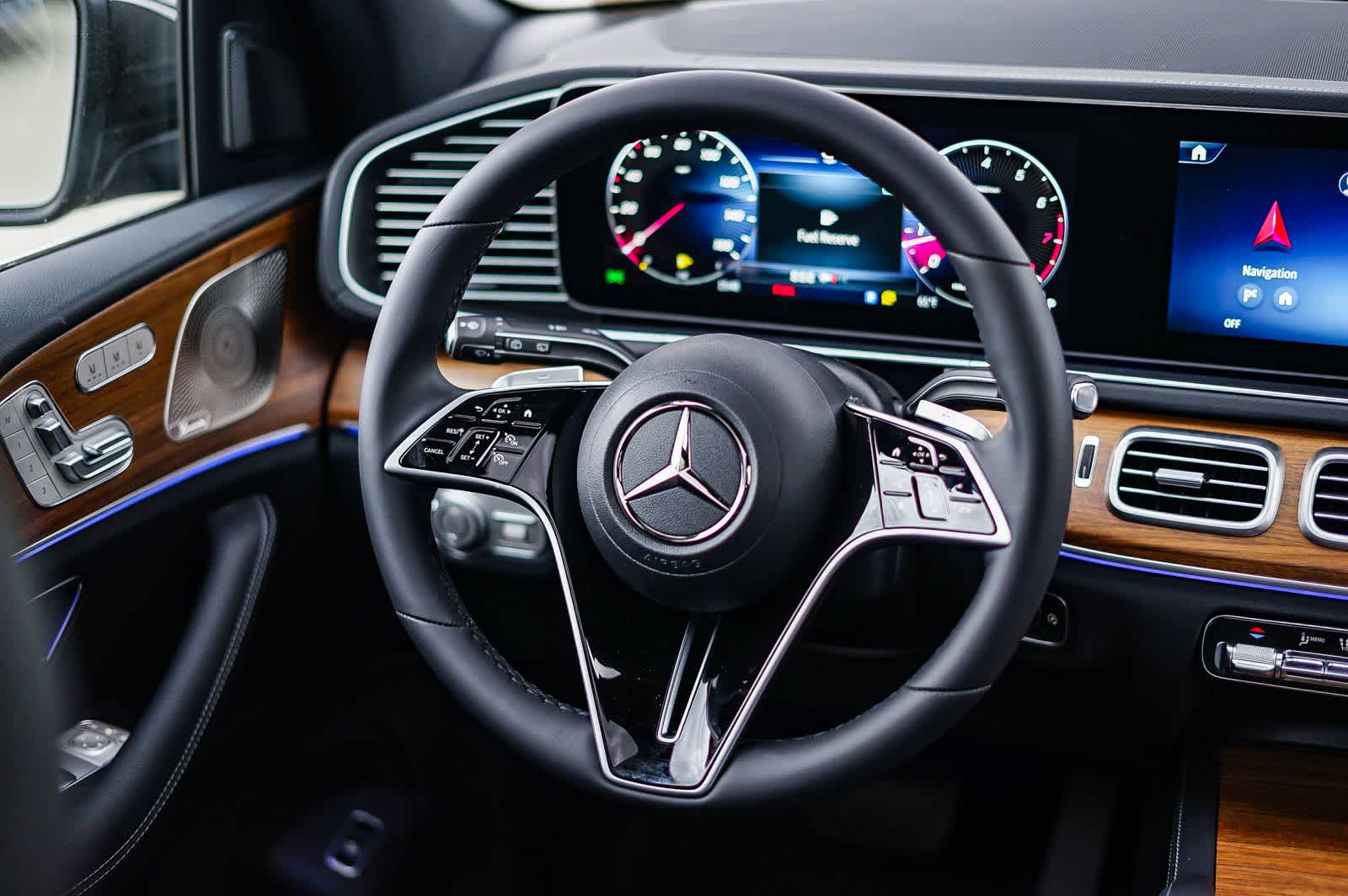 Thumbnail: 2026 Mercedes-Benz GLE - 18
