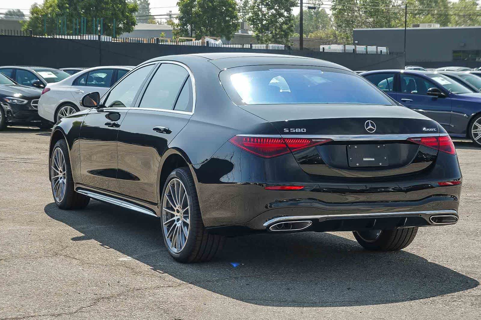 Thumbnail: 2026 Mercedes-Benz S-Class - 6