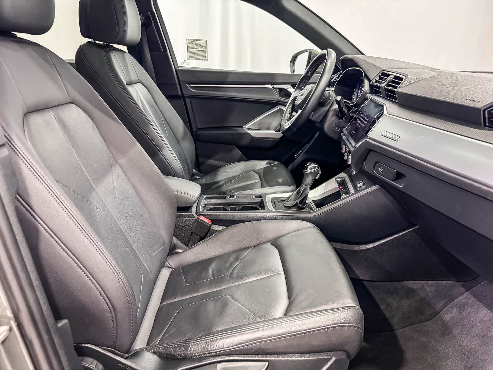 Thumbnail: 2019 Audi Q3 - 16
