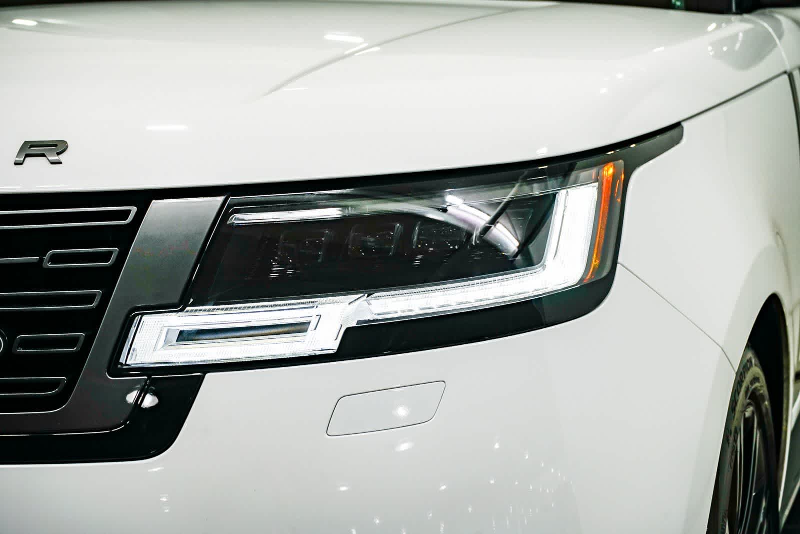 Thumbnail: 2024 Land Rover Range Rover - 7