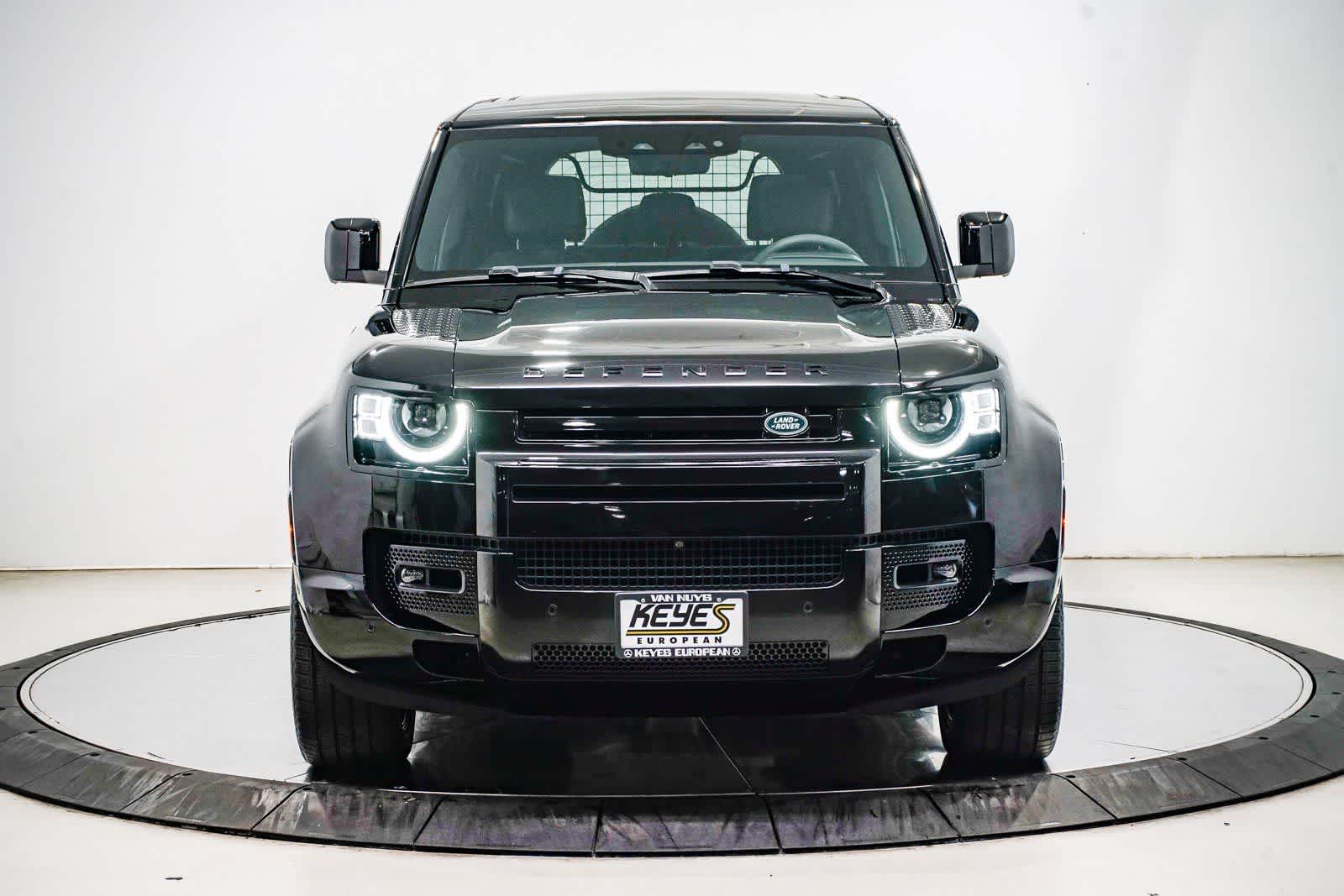 Thumbnail: 2023 Land Rover Defender - 6