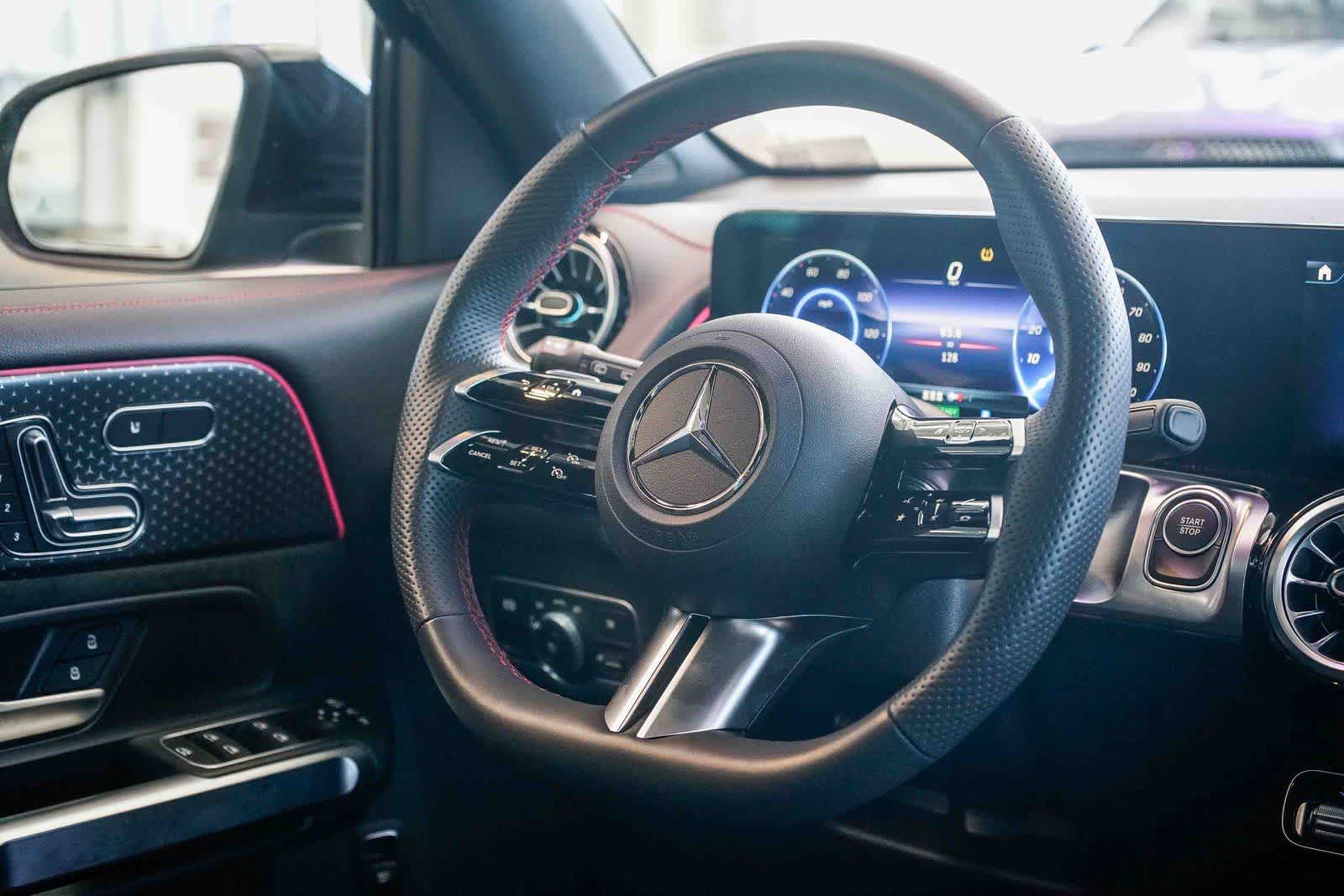 Thumbnail: 2024 Mercedes-Benz EQB - 15