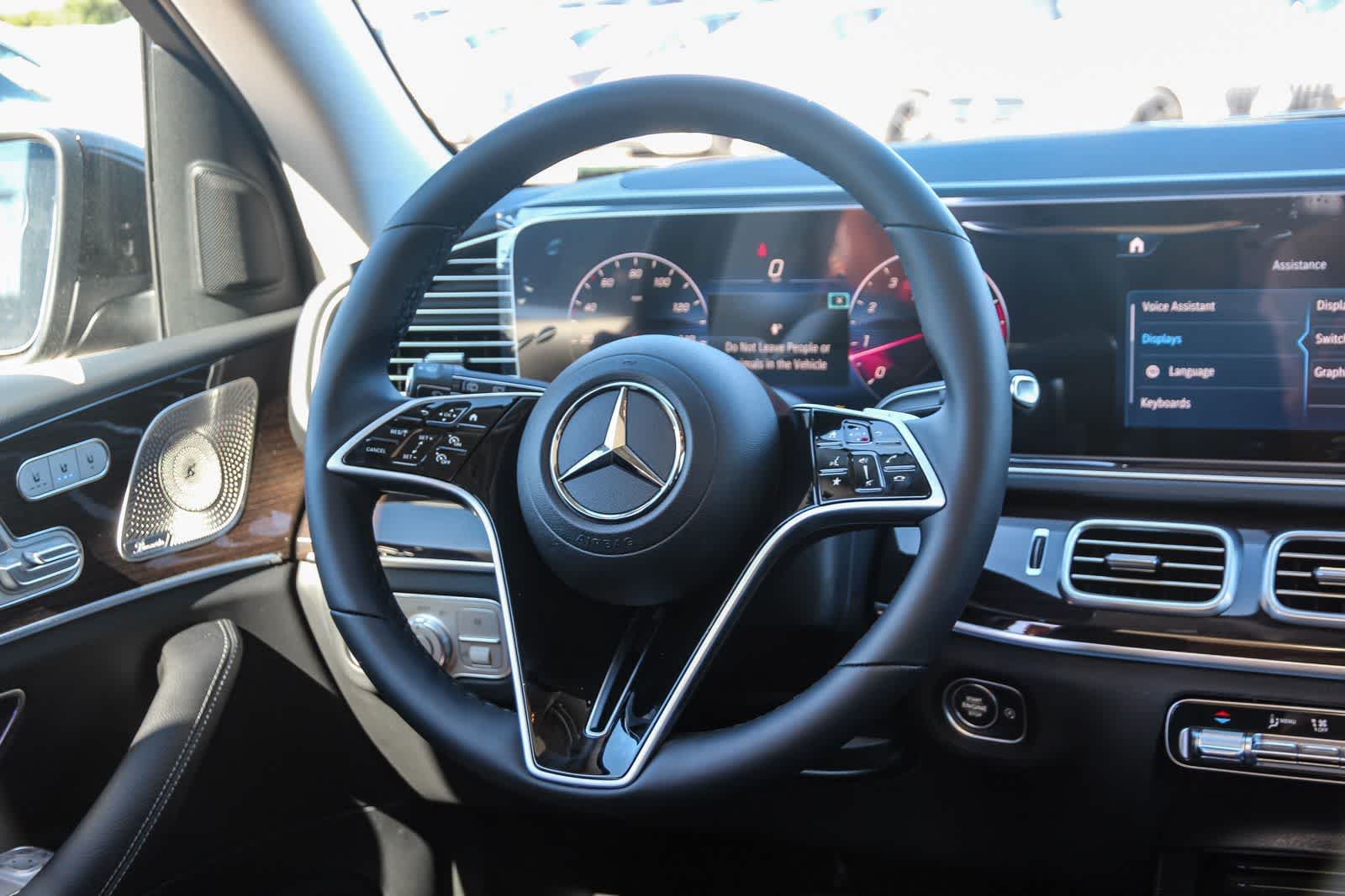 Thumbnail: 2026 Mercedes-Benz GLE - 16