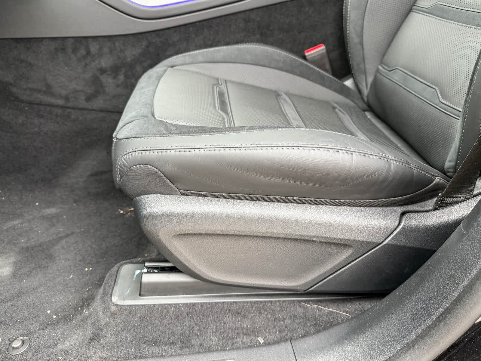 Thumbnail: 2025 Mercedes-Benz GLE - 21