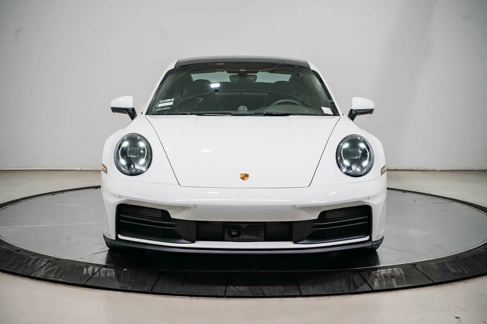 Thumbnail: 2025 Porsche 911 - 6