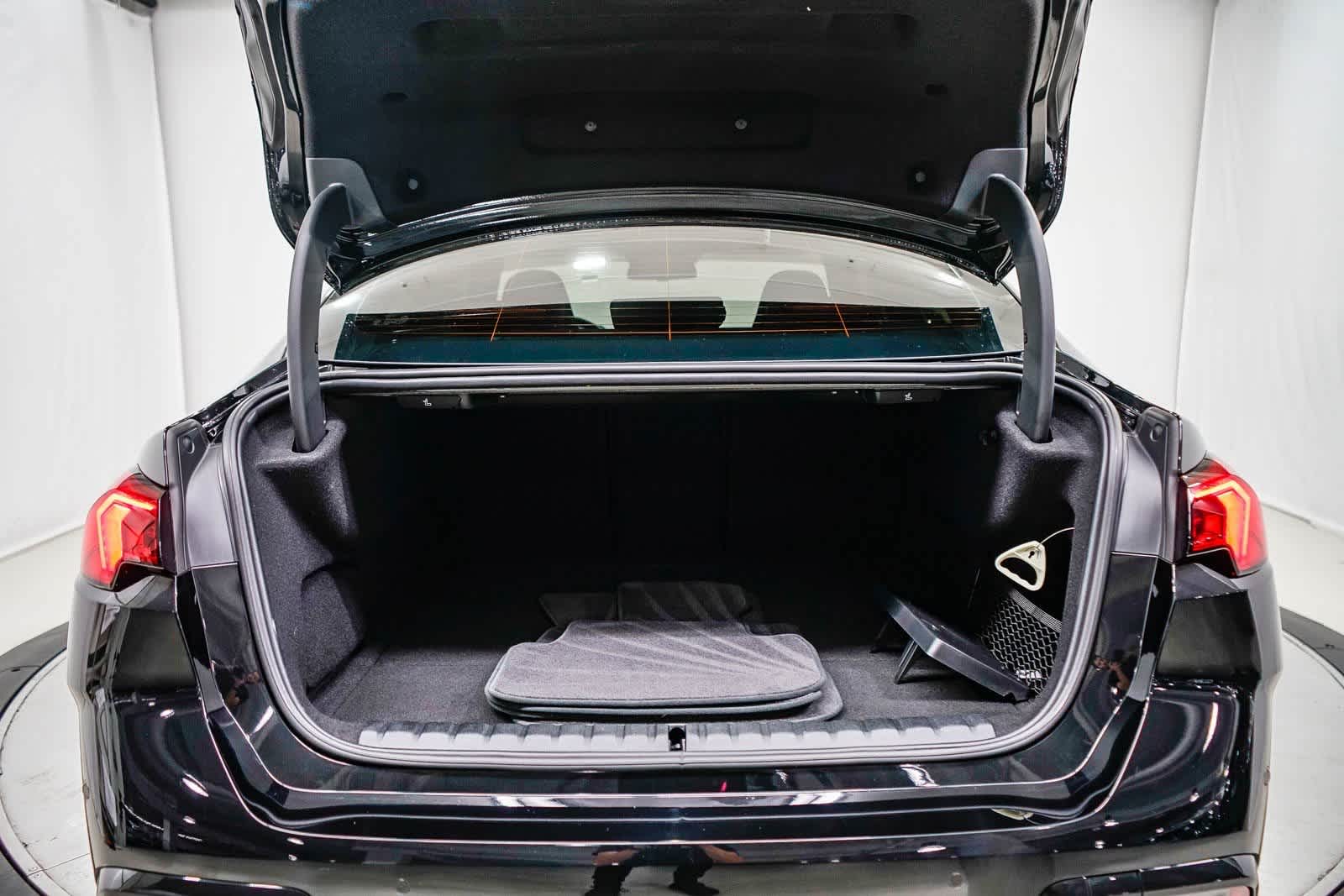 Thumbnail: 2025 BMW 2 Series - 29