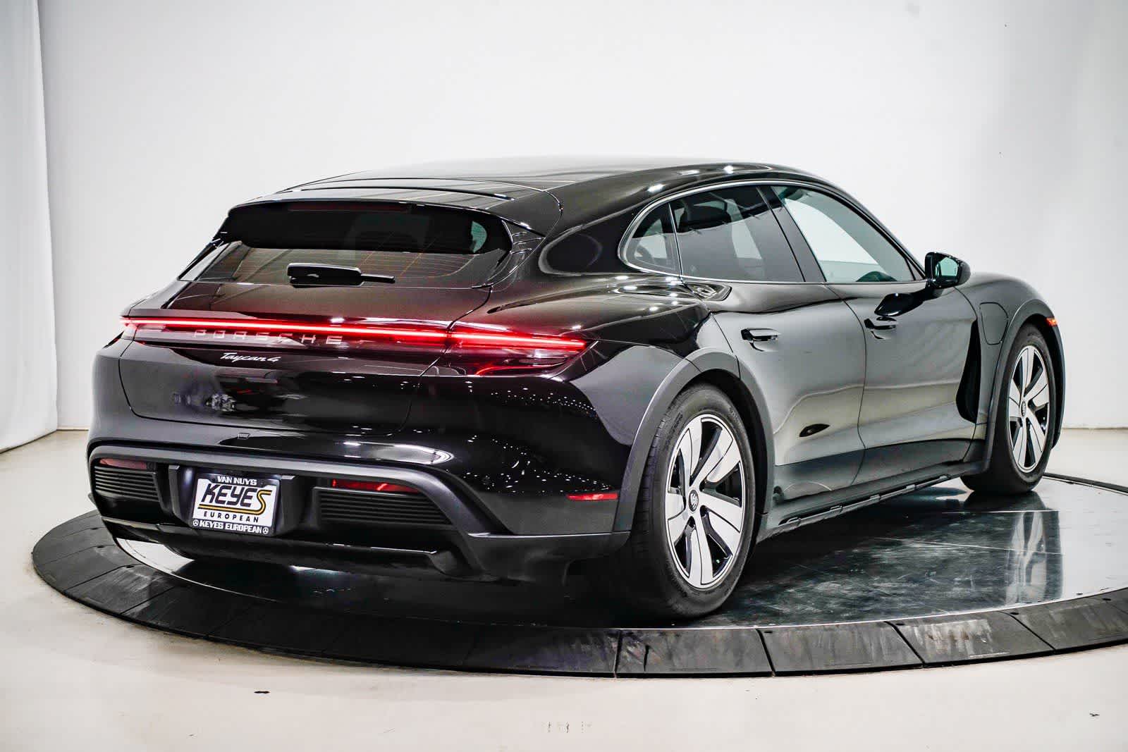 Thumbnail: 2023 Porsche Taycan - 4