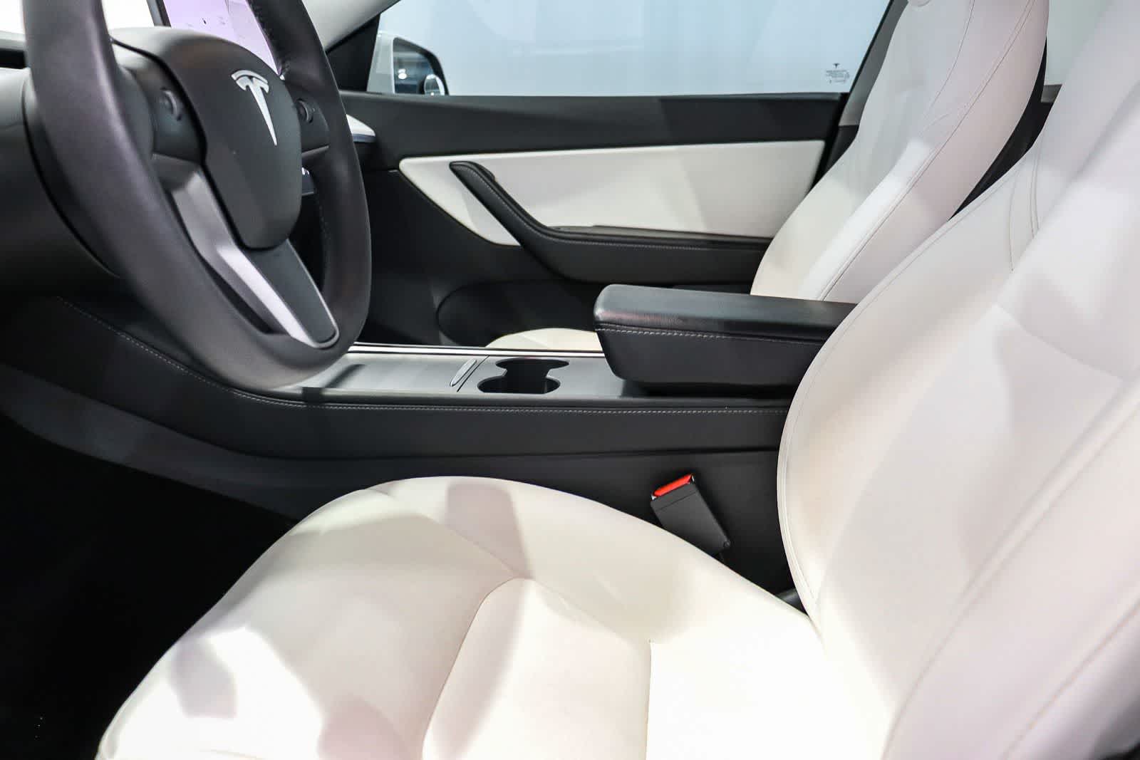 Thumbnail: 2021 Tesla Model Y - 18