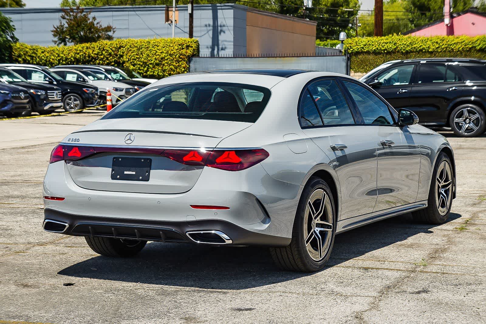 Thumbnail: 2026 Mercedes-Benz E-Class - 4