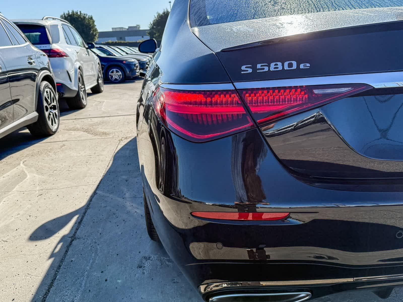 Thumbnail: 2025 Mercedes-Benz S-Class - 7