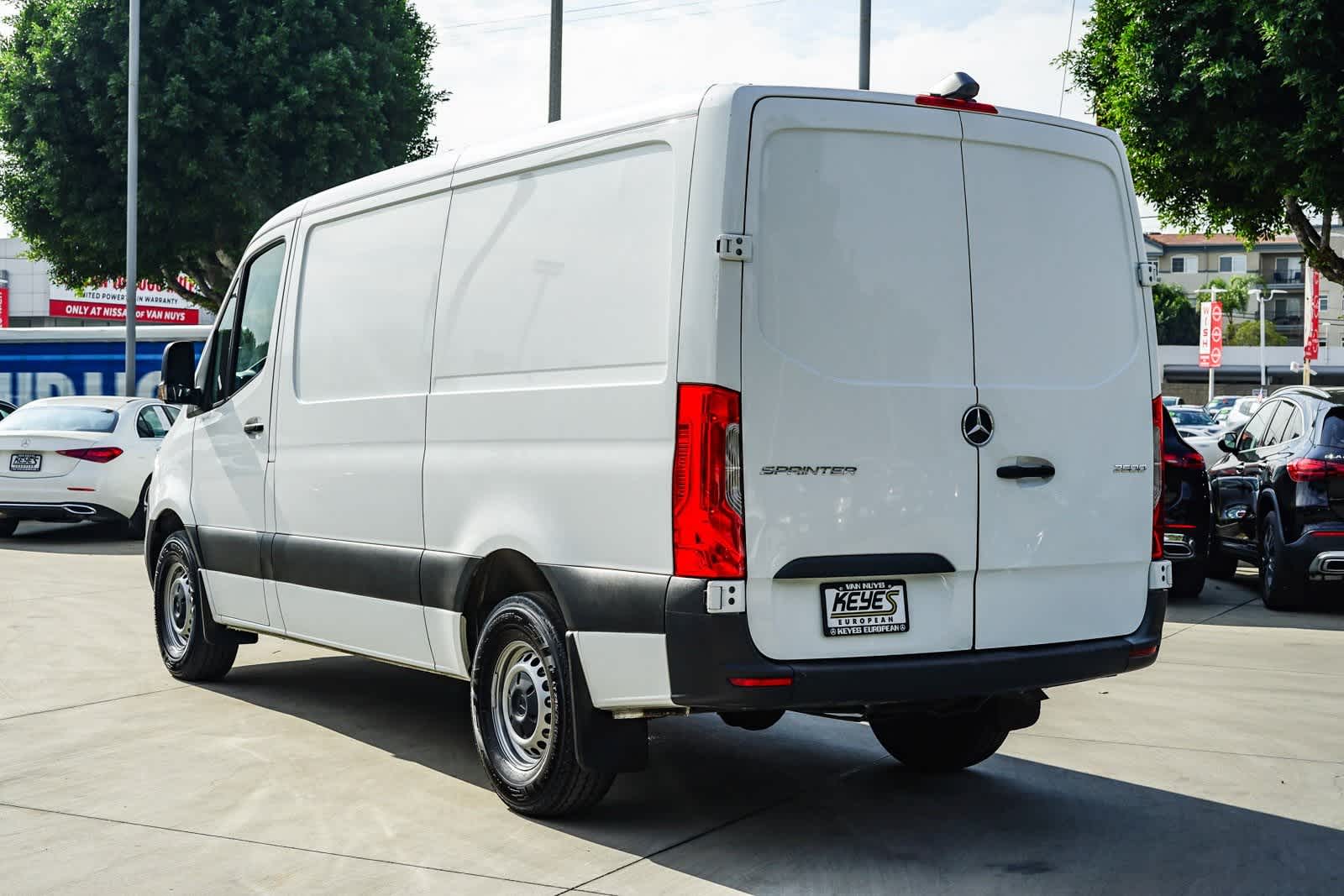 Thumbnail: 2023 Mercedes-Benz Sprinter - 2