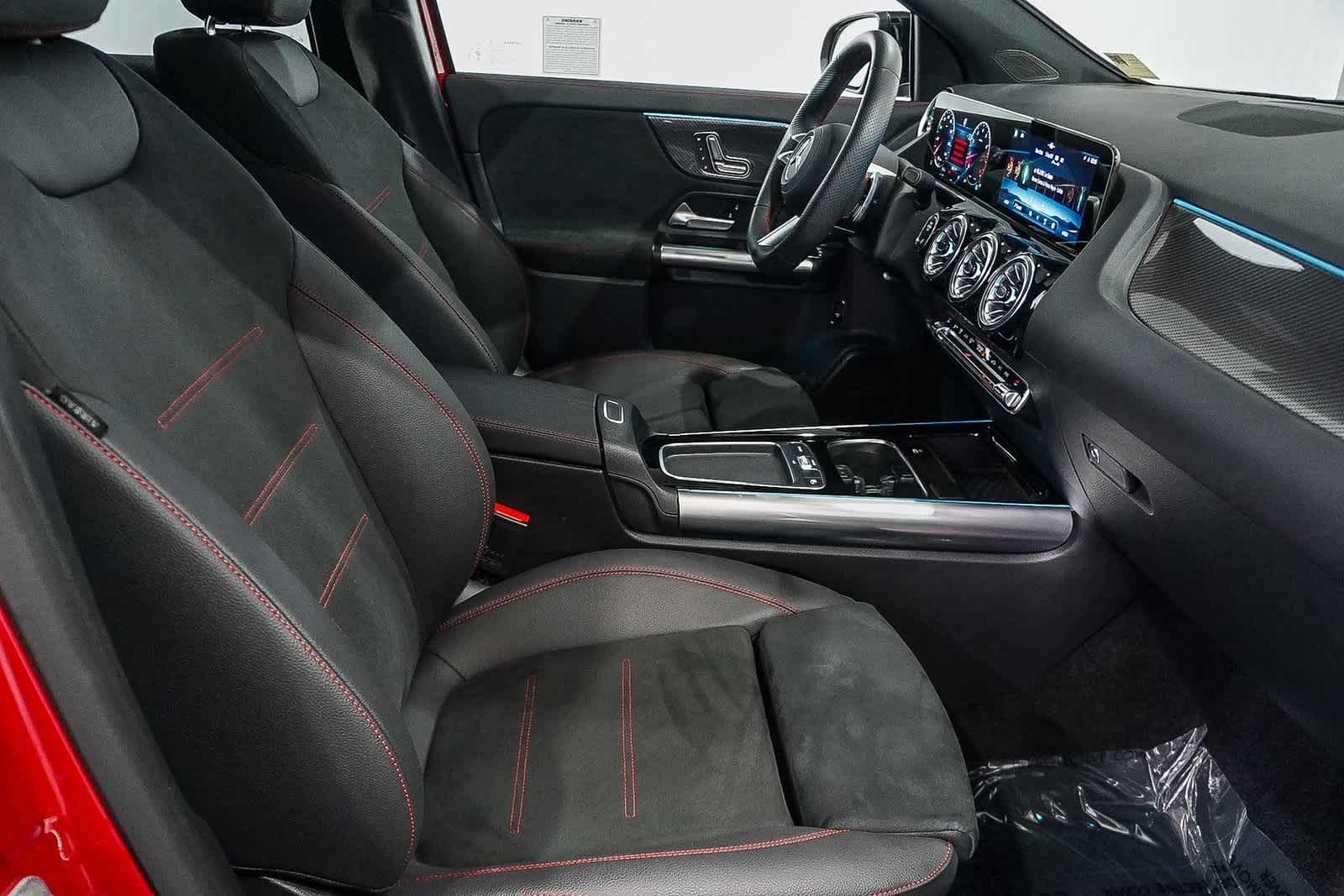 Thumbnail: 2025 Mercedes-Benz GLA - 18