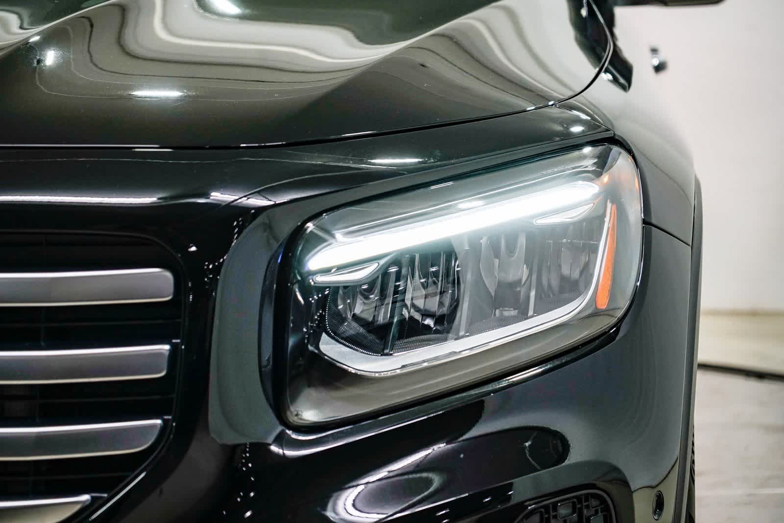 Thumbnail: 2025 Mercedes-Benz GLB - 7