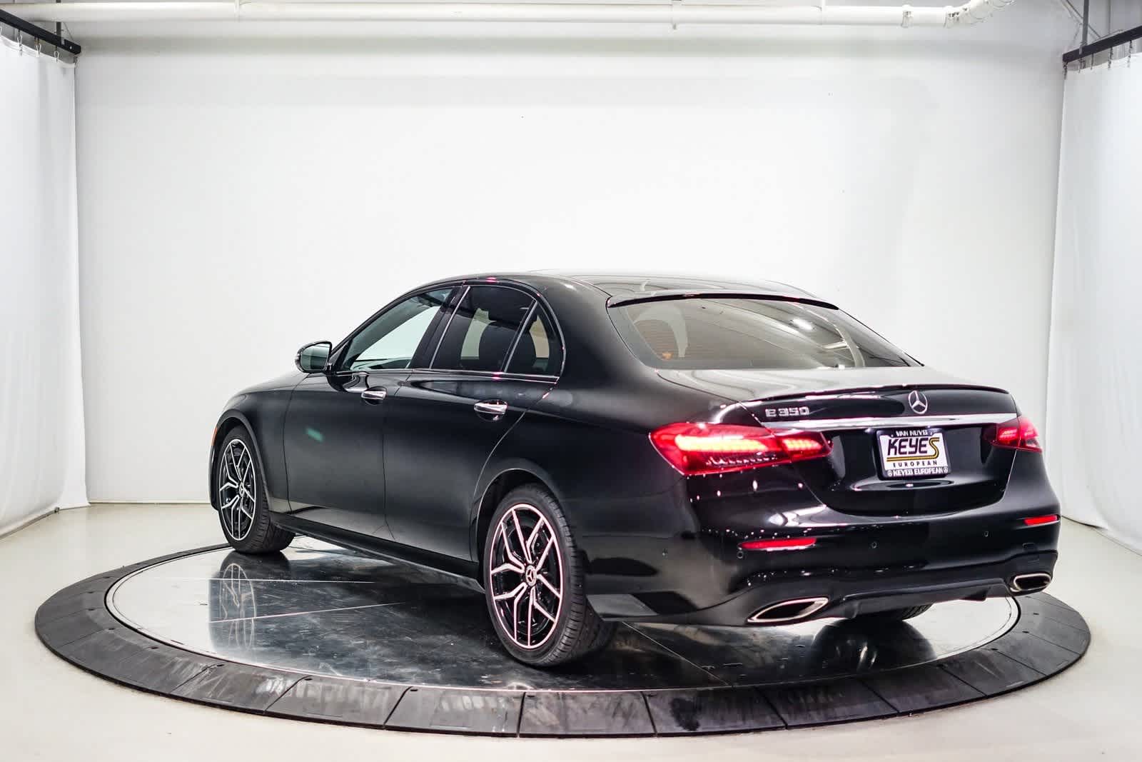 Thumbnail: 2022 Mercedes-Benz E-Class - 2