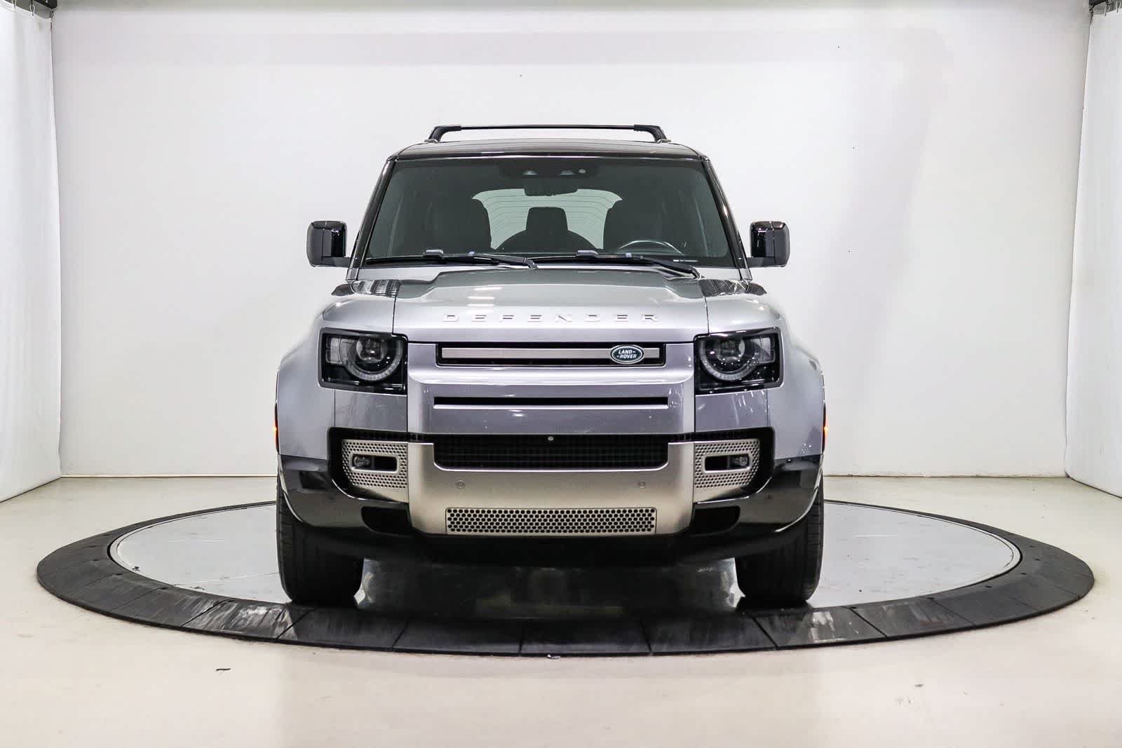 Thumbnail: 2021 Land Rover Defender - 5