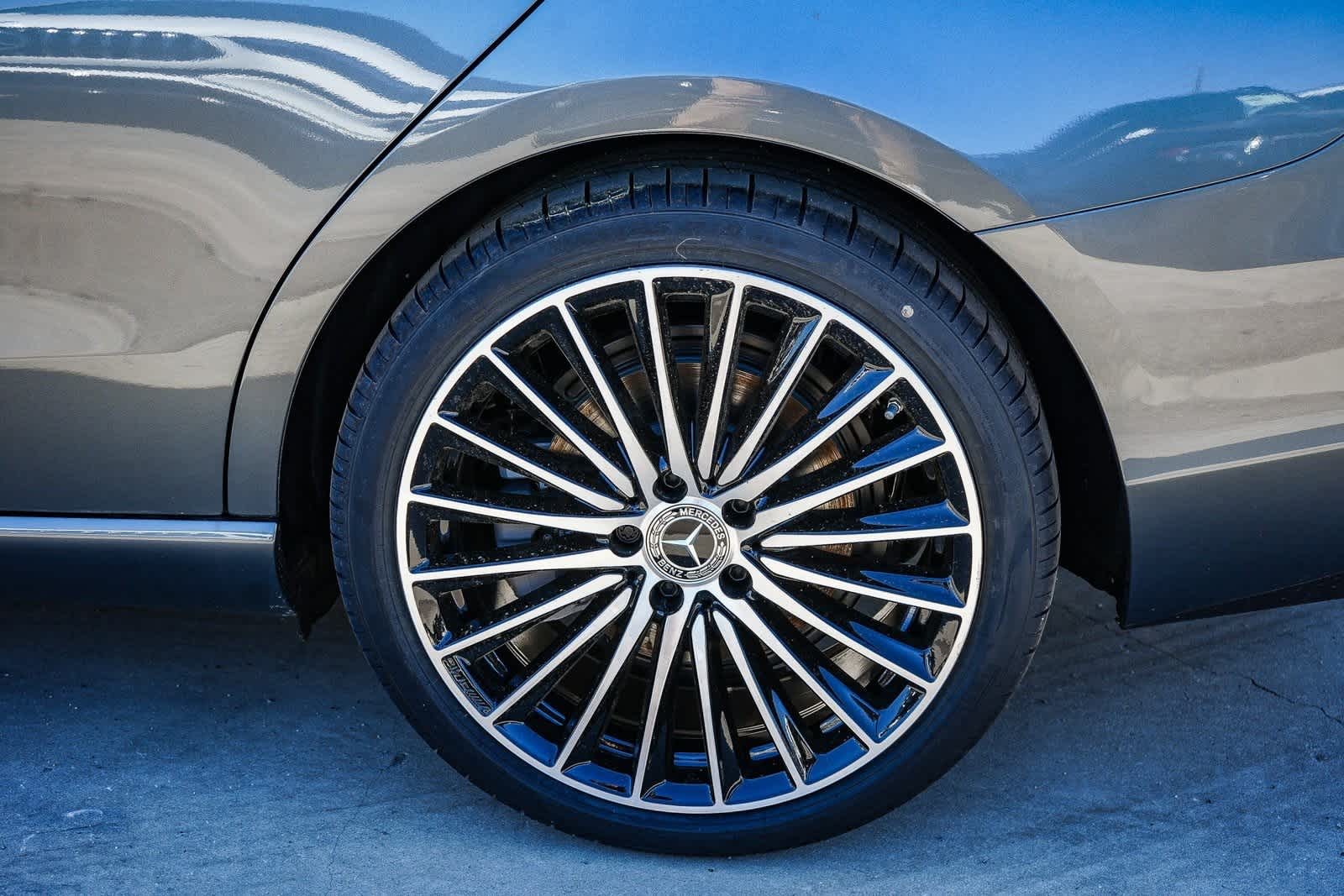 Thumbnail: 2025 Mercedes-Benz C-Class - 14