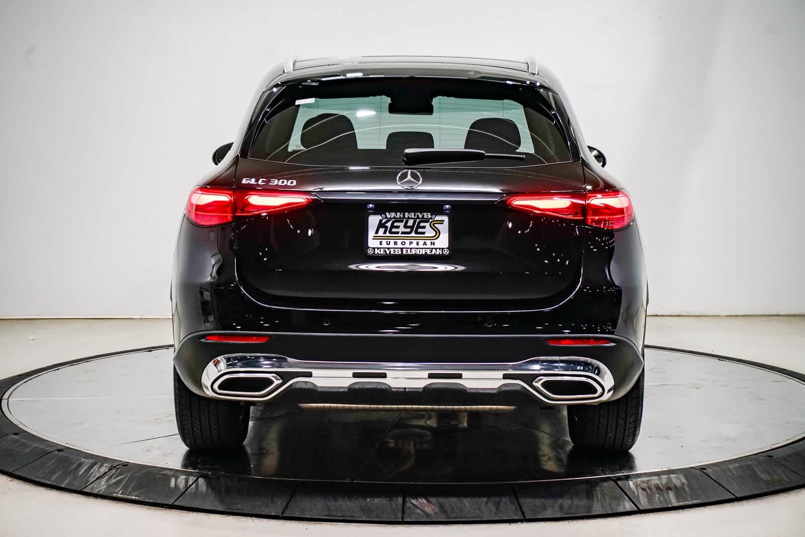 Thumbnail: 2025 Mercedes-Benz GLC - 3