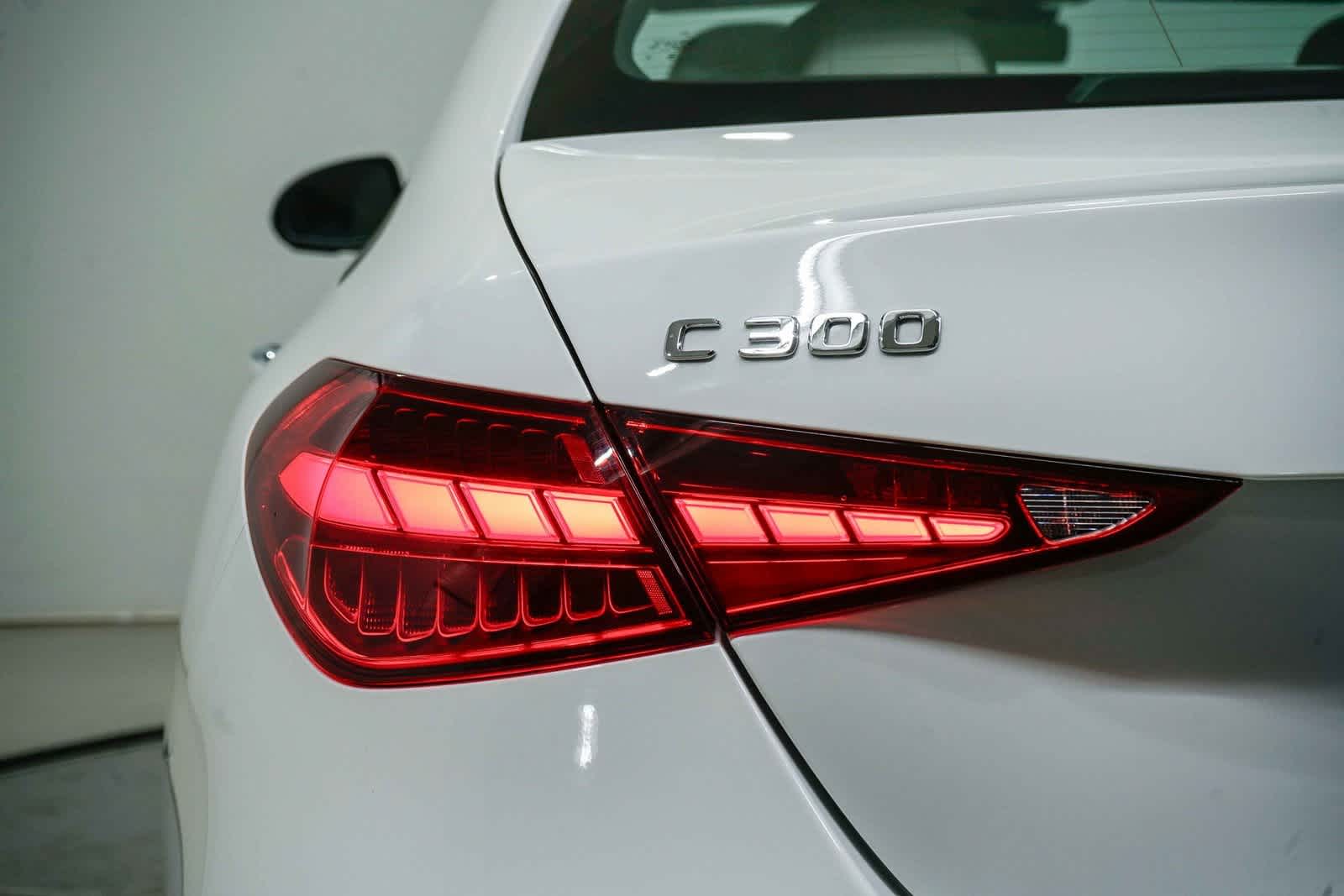 Thumbnail: 2025 Mercedes-Benz C-Class - 9