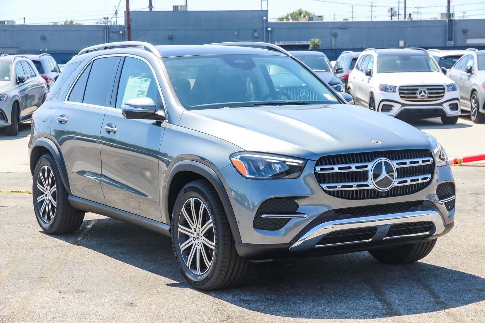 Thumbnail: 2026 Mercedes-Benz GLE - 3