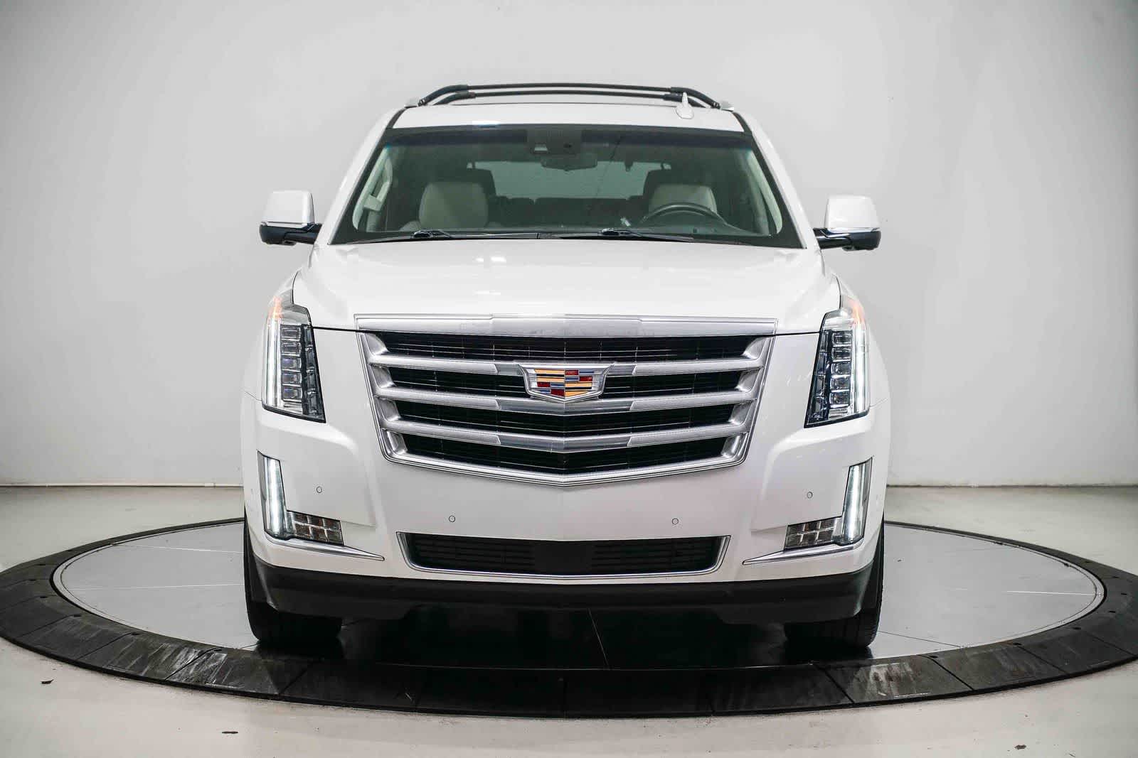 Thumbnail: 2018 Cadillac Escalade - 6