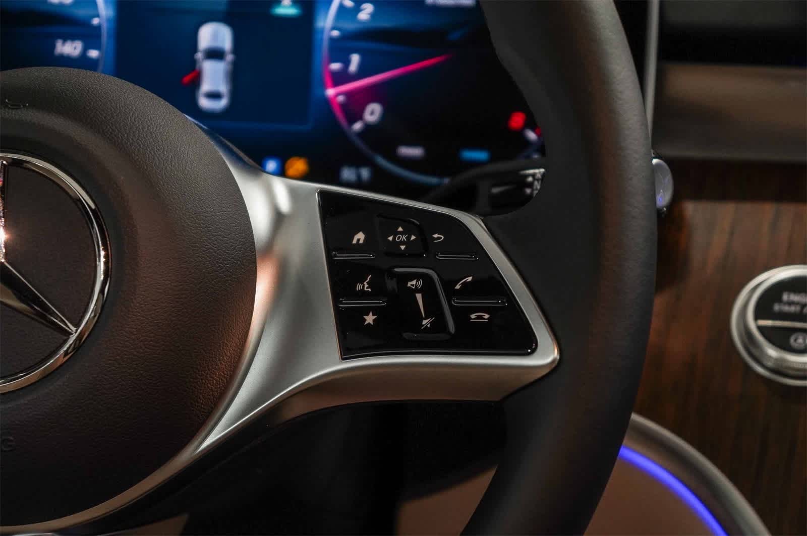 Thumbnail: 2025 Mercedes-Benz C-Class - 18