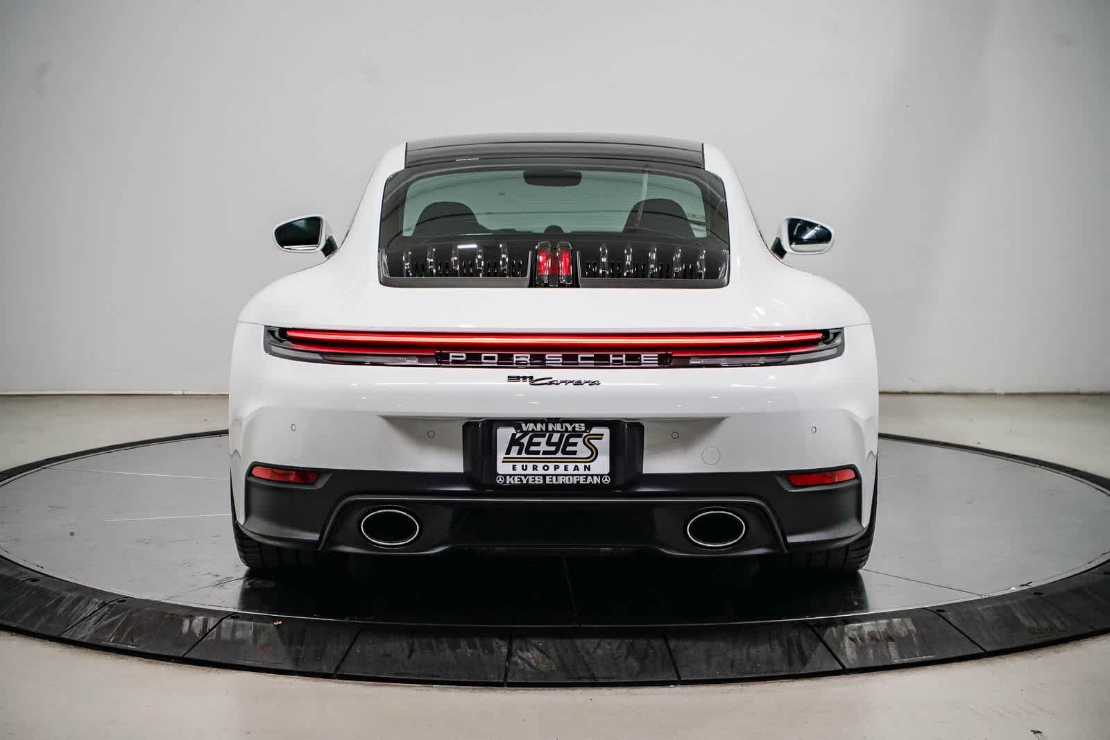 Thumbnail: 2025 Porsche 911 - 3