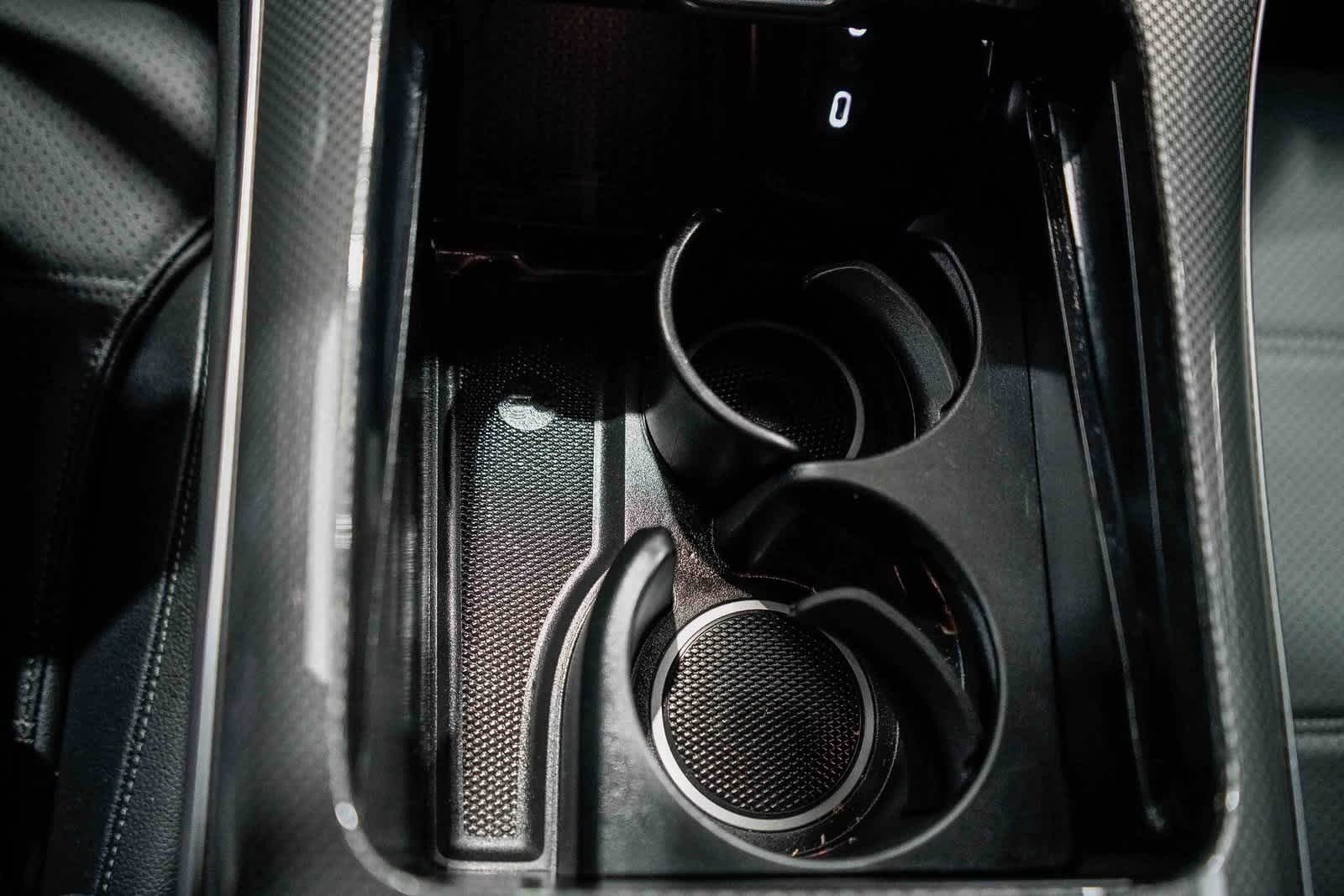 Thumbnail: 2025 Mercedes-Benz GLC - 21