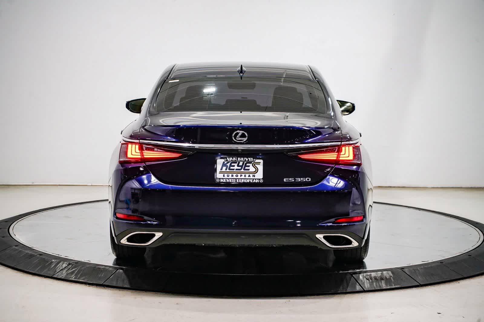 Thumbnail: 2022 Lexus ES - 3