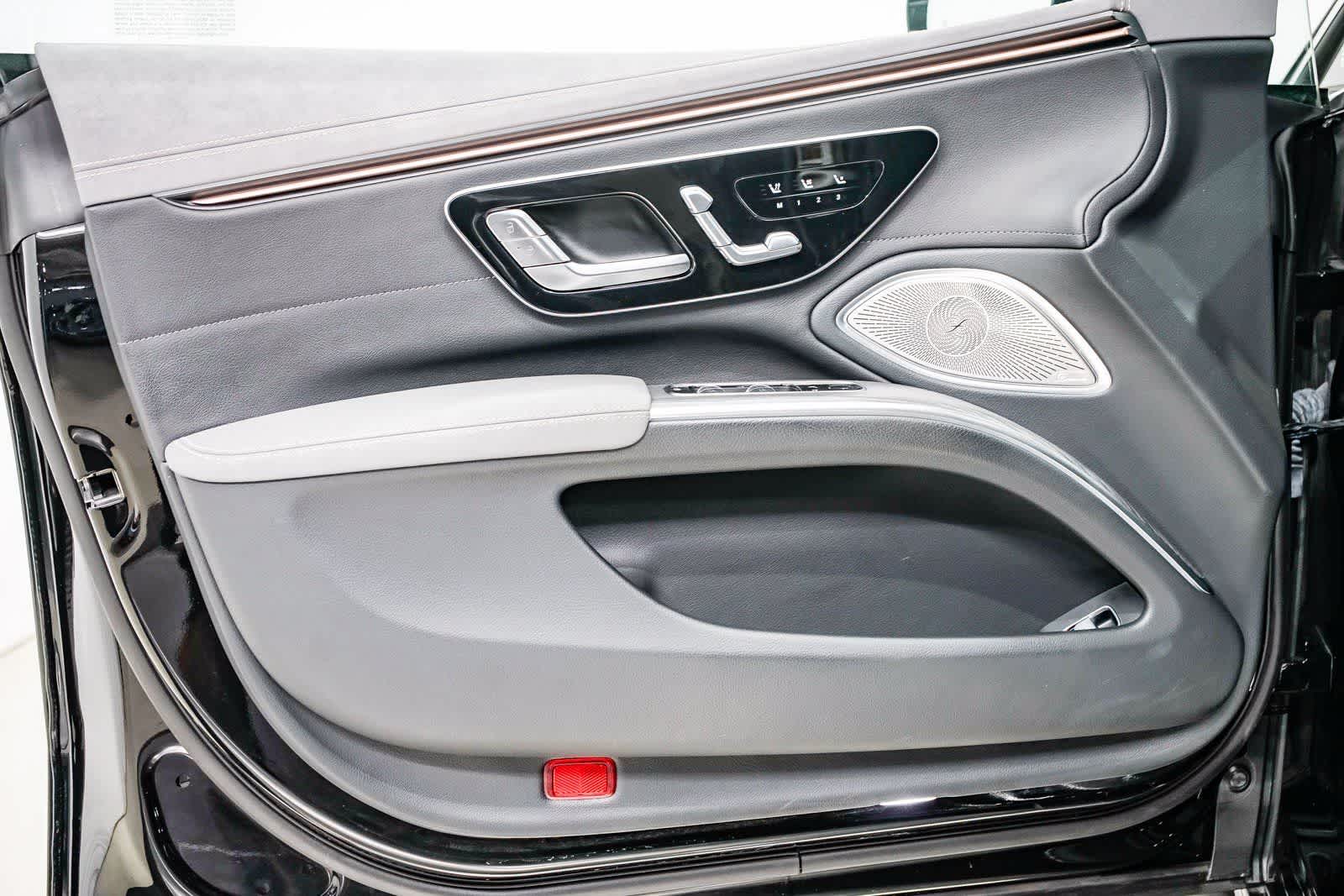 Thumbnail: 2024 Mercedes-Benz EQS - 19