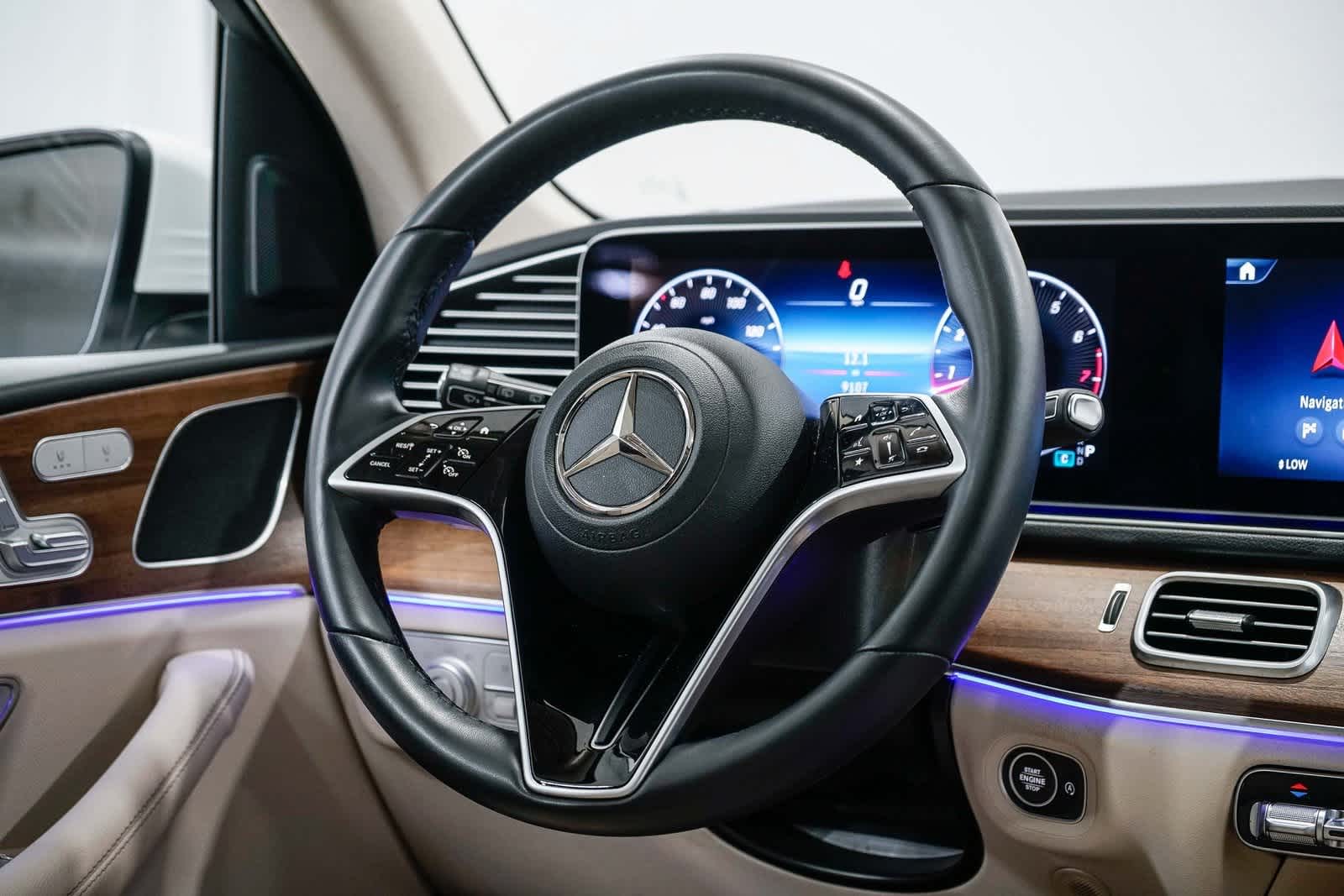 Thumbnail: 2025 Mercedes-Benz GLE - 15