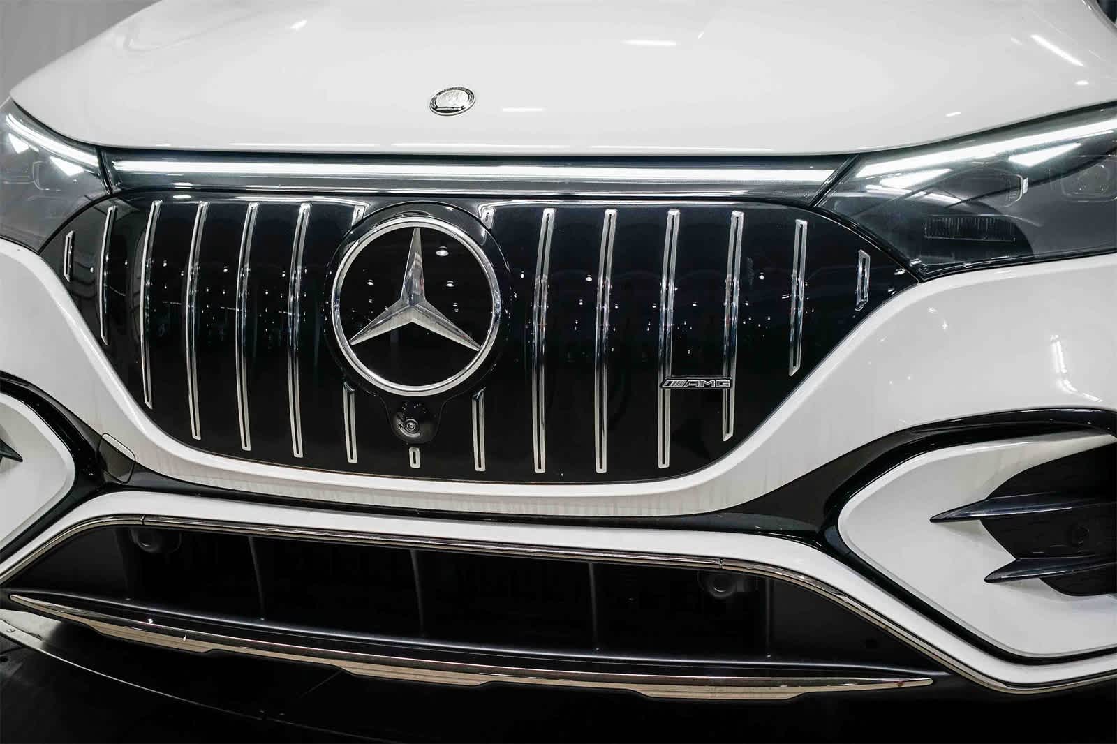 Thumbnail: 2025 Mercedes-Benz EQE - 8