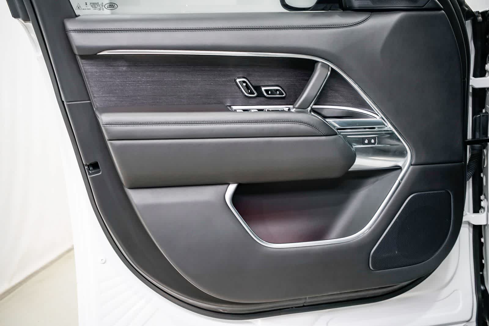 Thumbnail: 2024 Land Rover Range Rover - 19