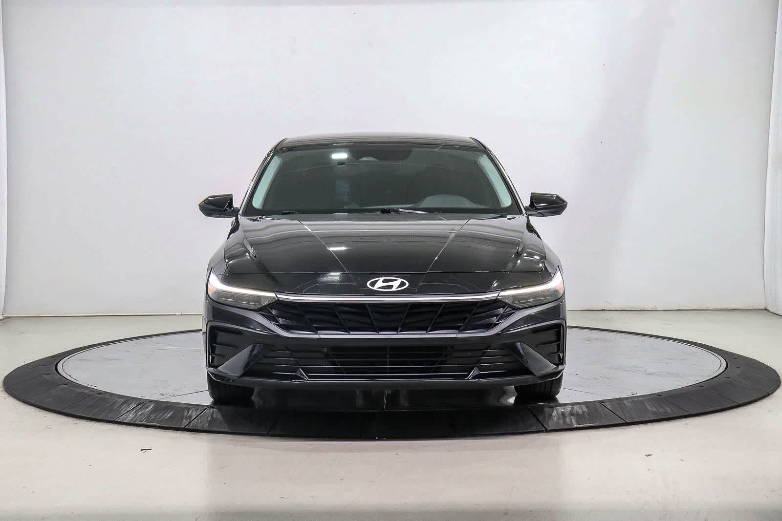 Thumbnail: 2025 Hyundai Elantra - 6