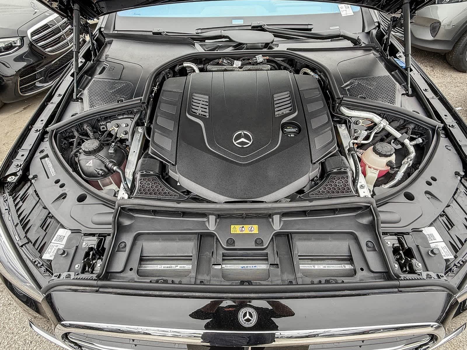 Thumbnail: 2025 Mercedes-Benz S-Class - 12
