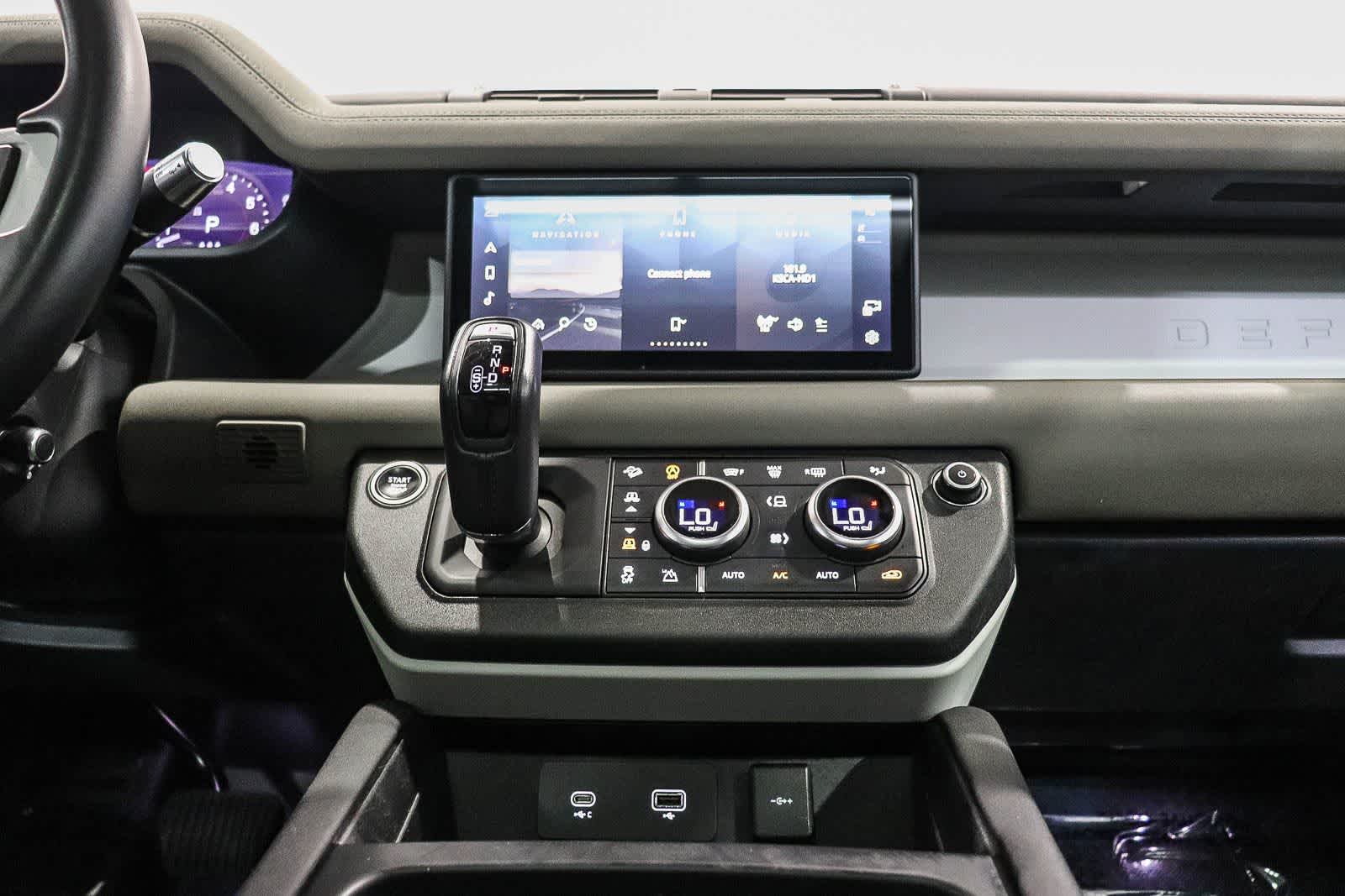 Thumbnail: 2020 Land Rover Defender - 13