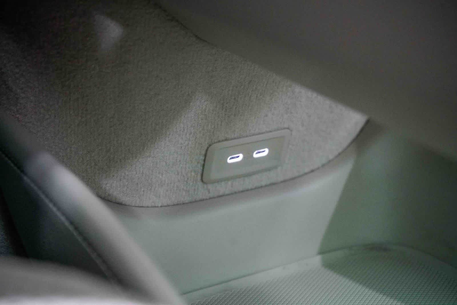 Thumbnail: 2022 Mercedes-Benz EQS - 22