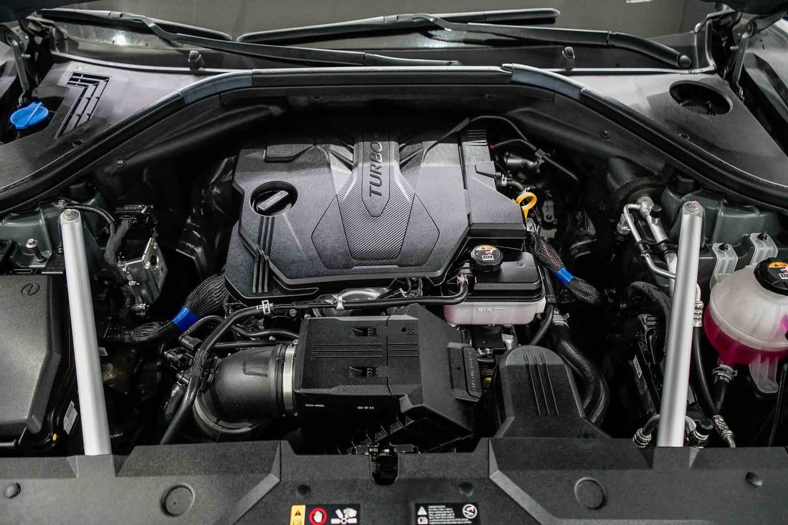 Thumbnail: 2023 Genesis GV70 - 28