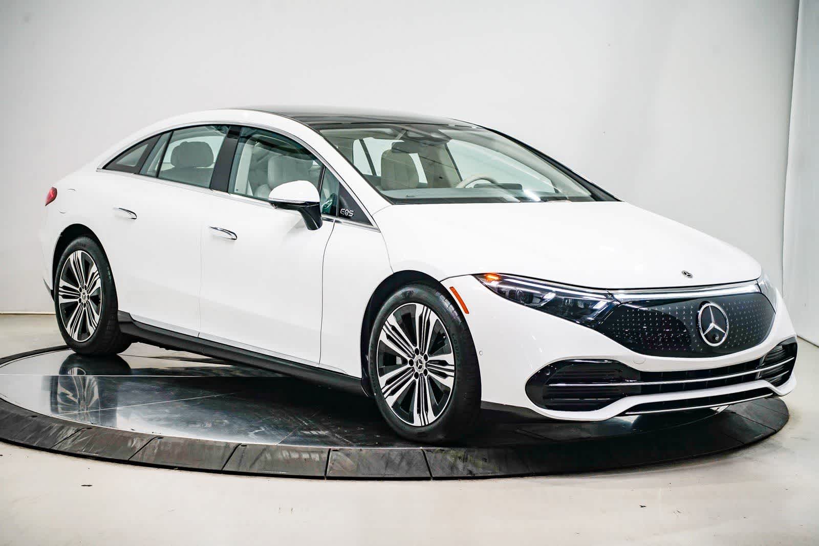 Thumbnail: 2023 Mercedes-Benz EQS - 5