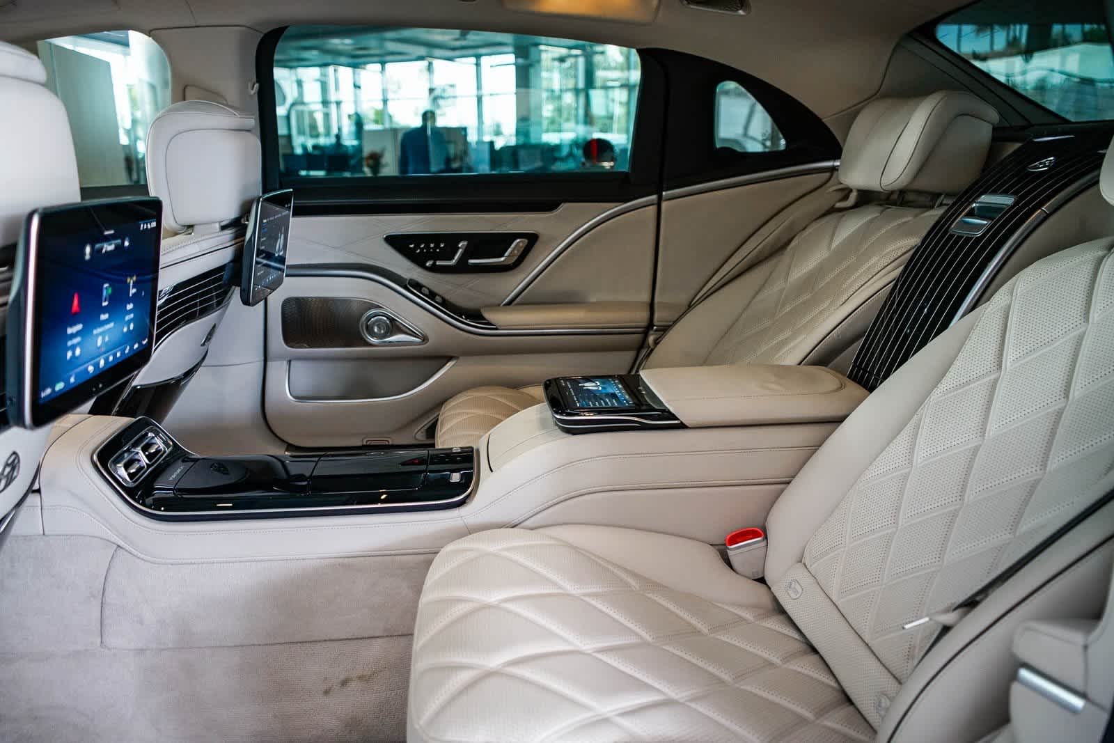 Thumbnail: 2024 Mercedes-Benz S-Class - 18