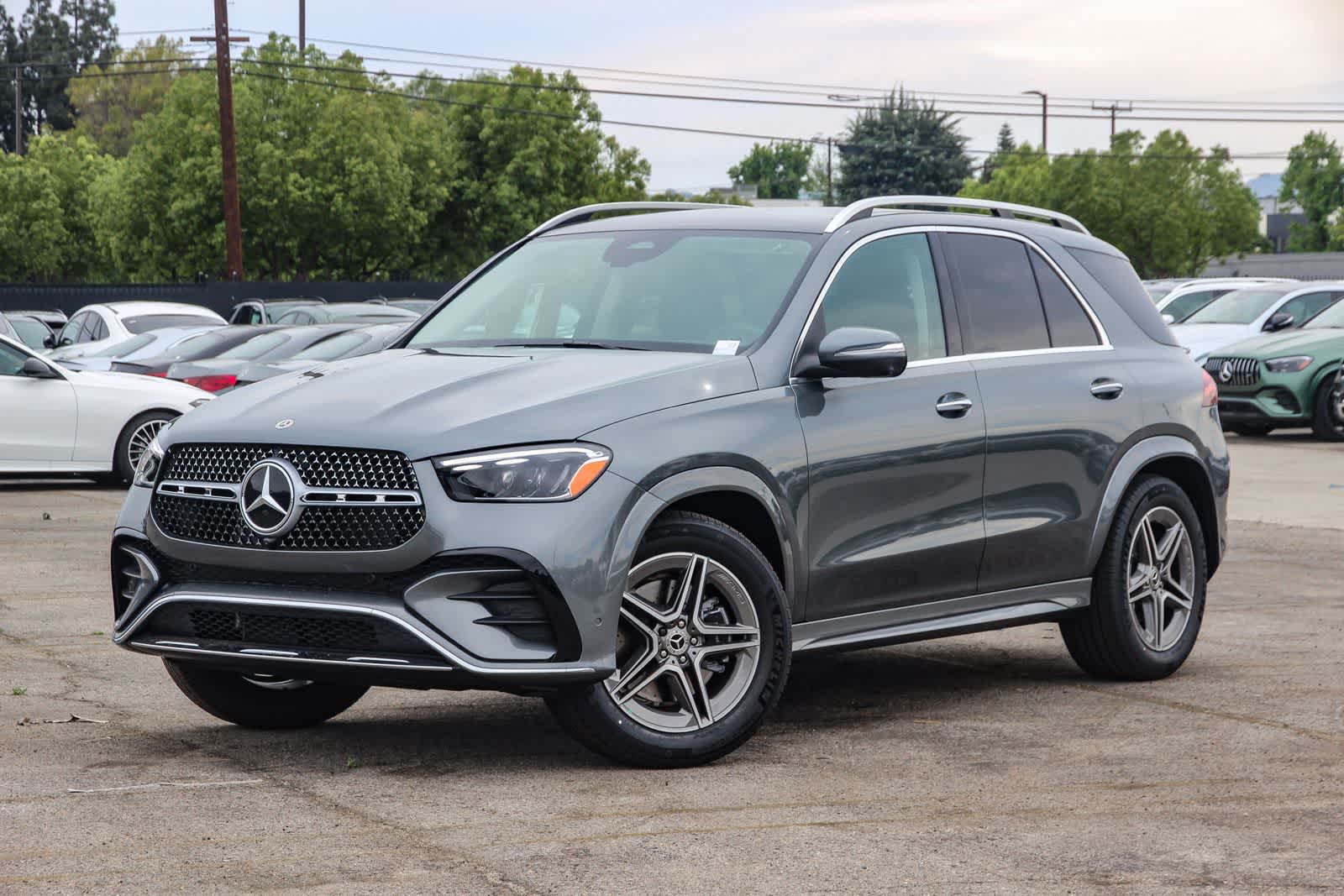 Thumbnail: 2026 Mercedes-Benz GLE - 1