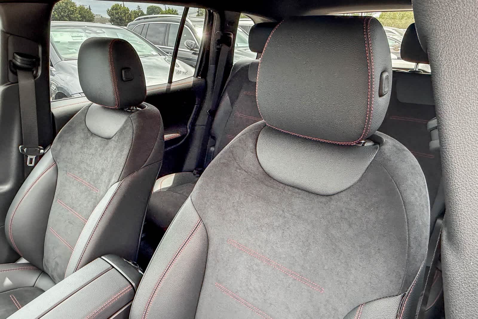 Thumbnail: 2024 Mercedes-Benz EQB - 27