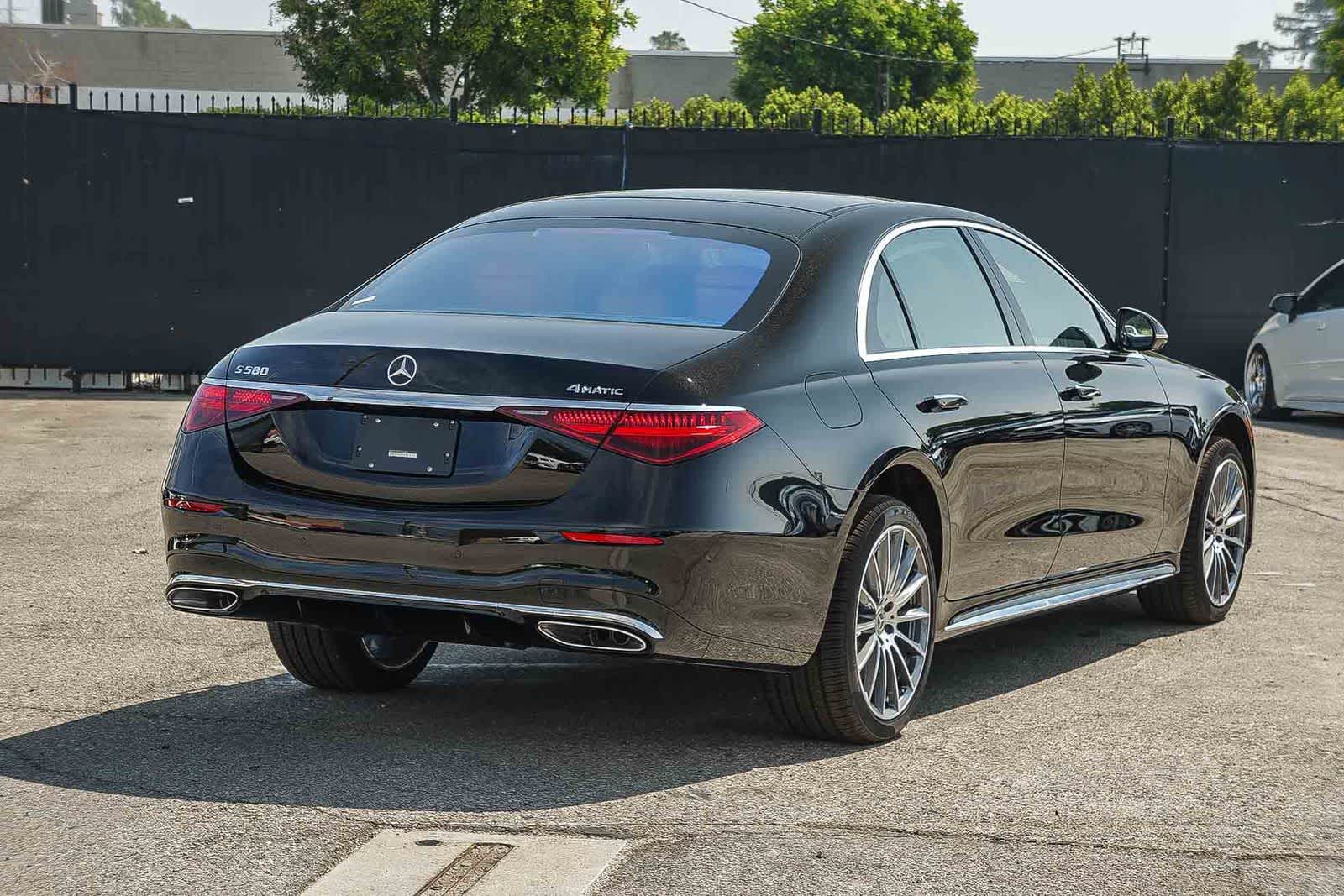 Thumbnail: 2026 Mercedes-Benz S-Class - 4