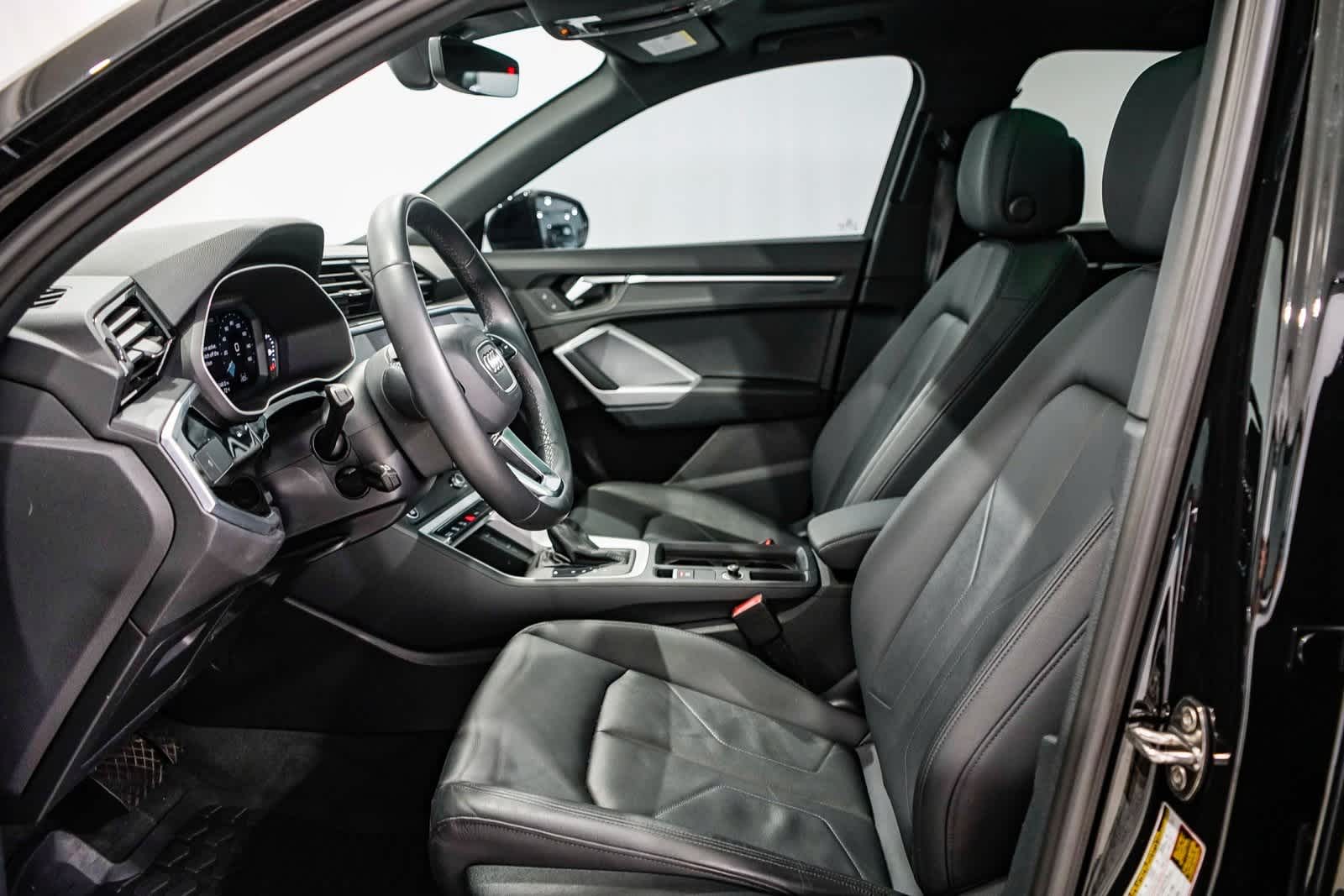 2022 Audi Q3 Premium 17