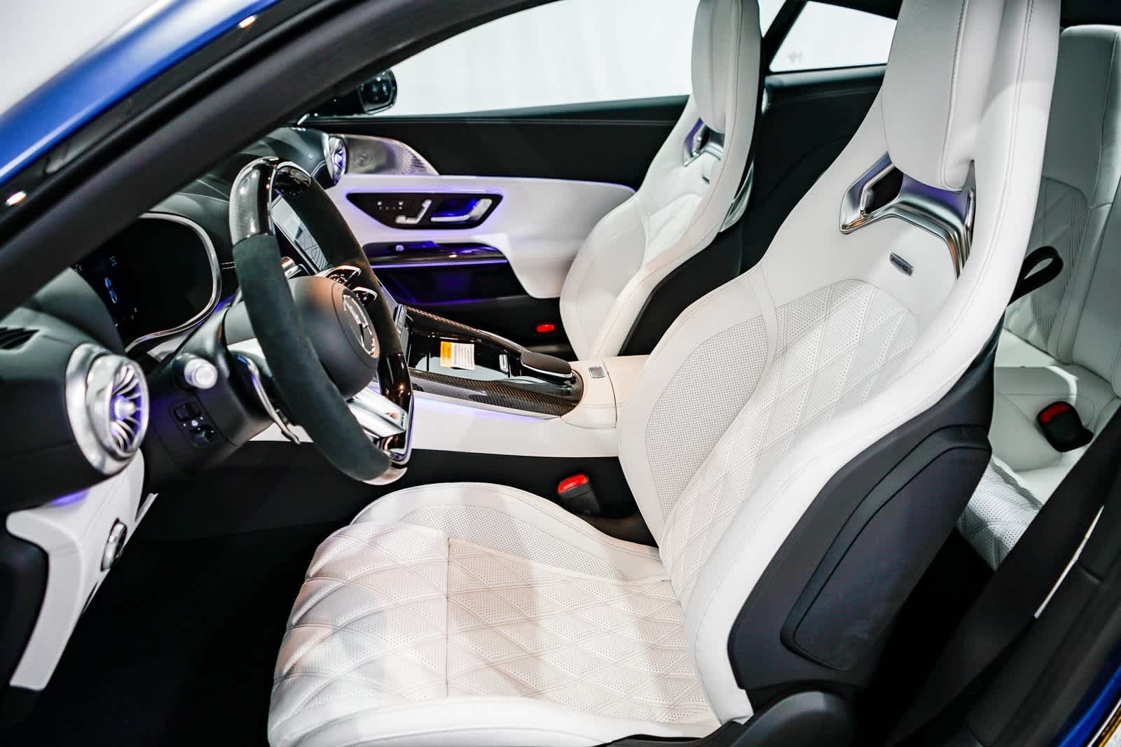 Thumbnail: 2025 Mercedes-Benz AMG GT - 17