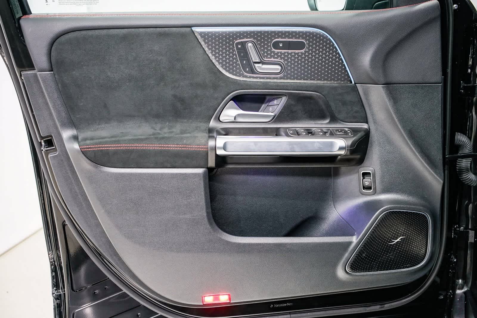 Thumbnail: 2025 Mercedes-Benz GLB - 18