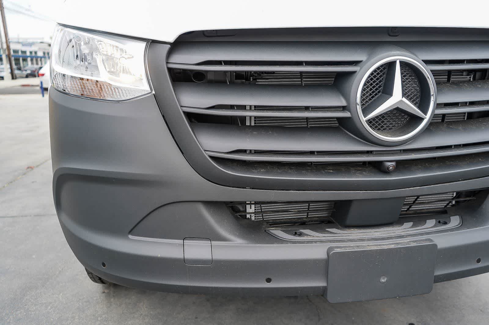 Thumbnail: 2026 Mercedes-Benz Sprinter - 11