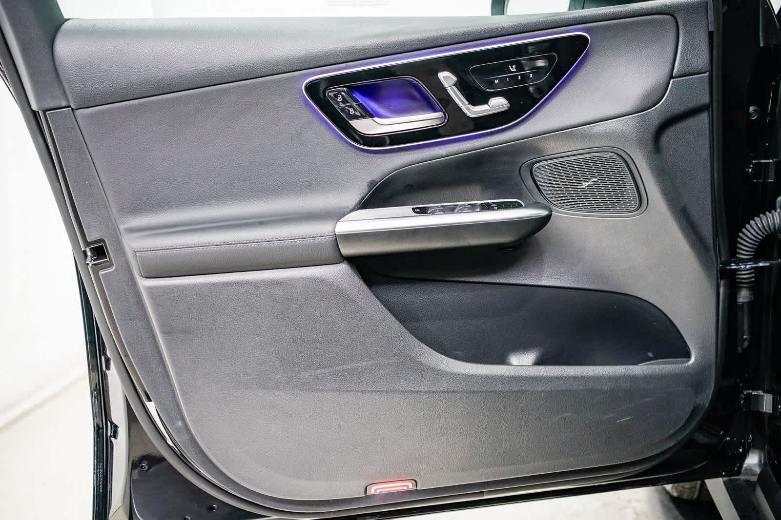 Thumbnail: 2025 Mercedes-Benz GLC - 18