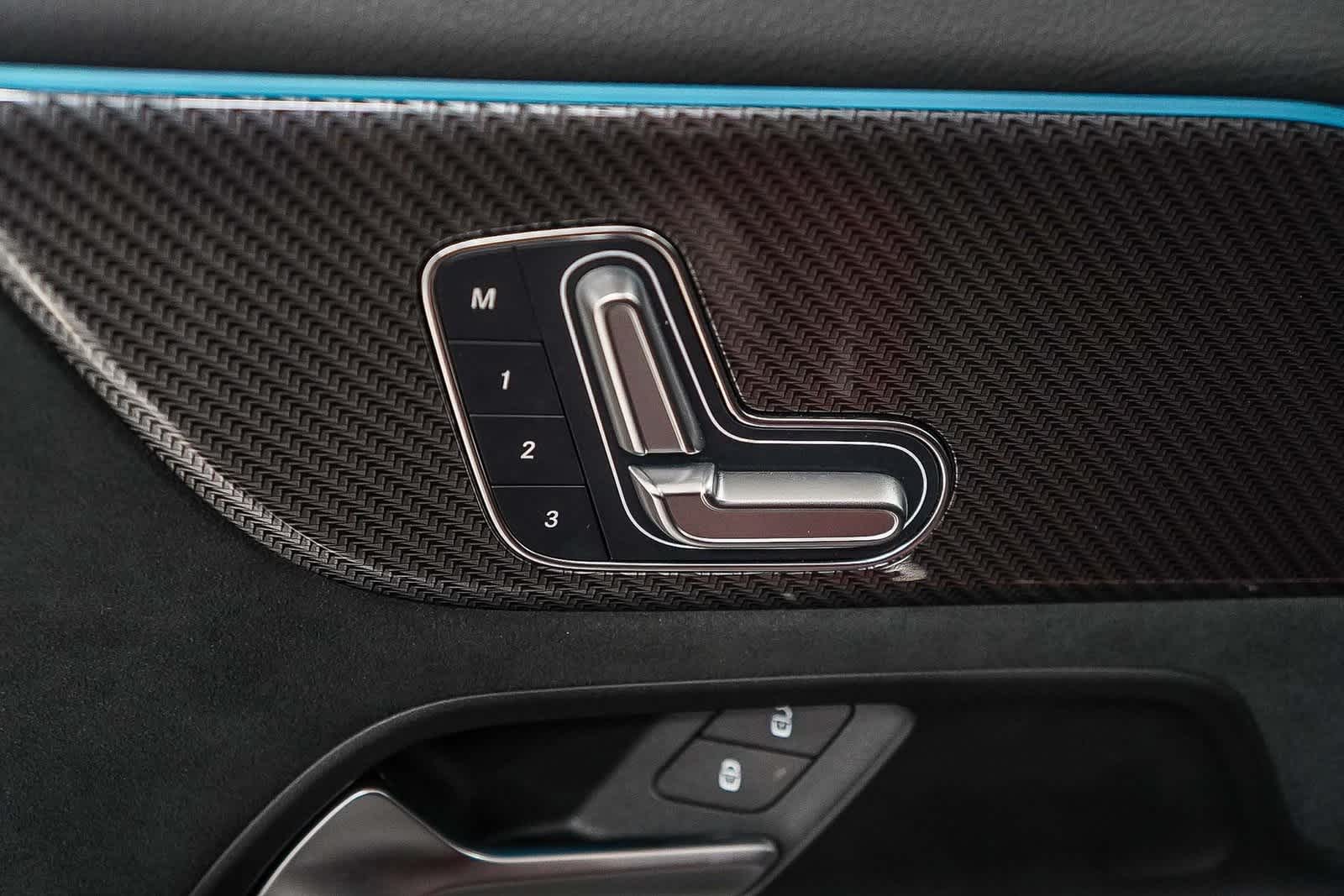 Thumbnail: 2025 Mercedes-Benz GLA - 23