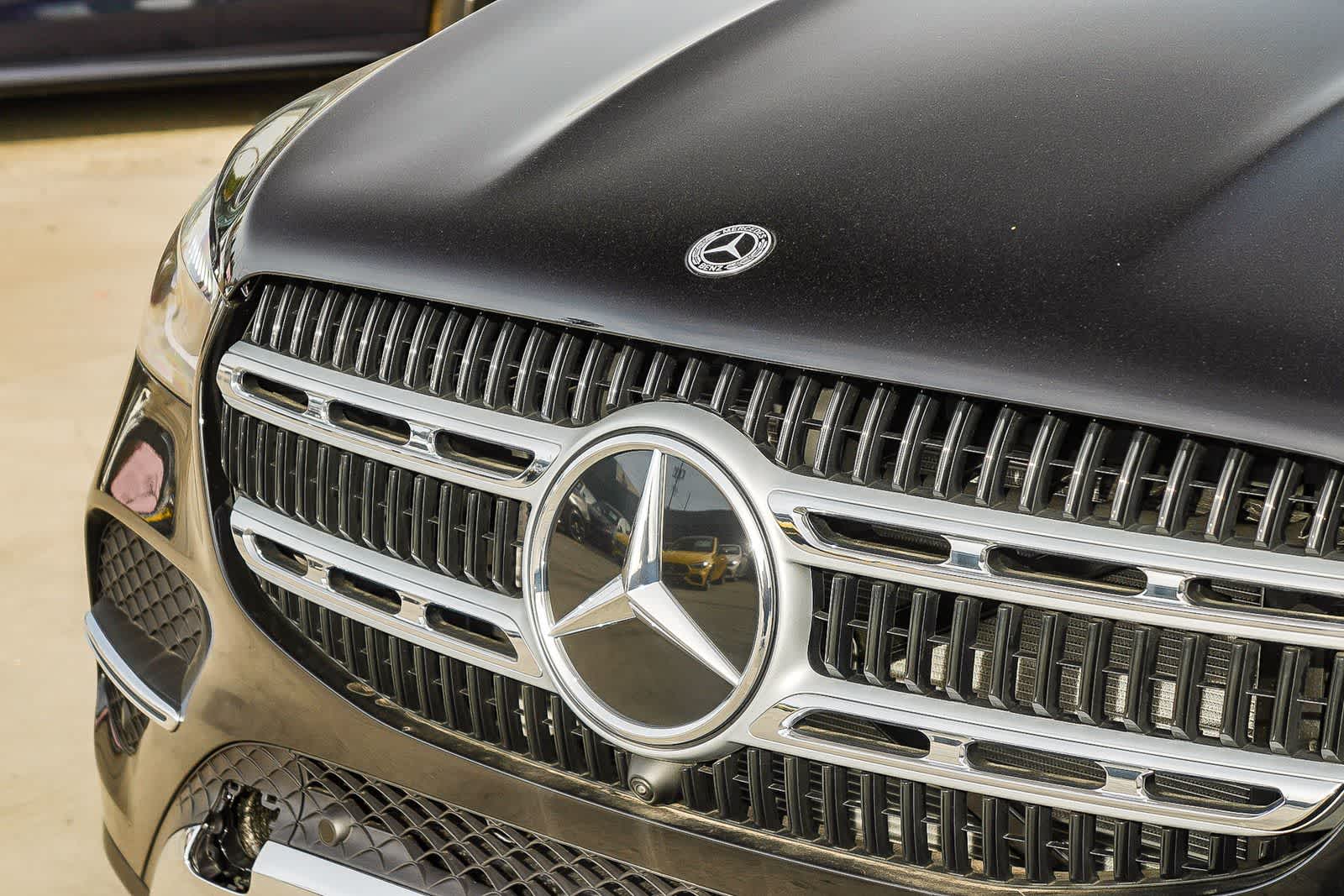 Thumbnail: 2026 Mercedes-Benz GLE - 9