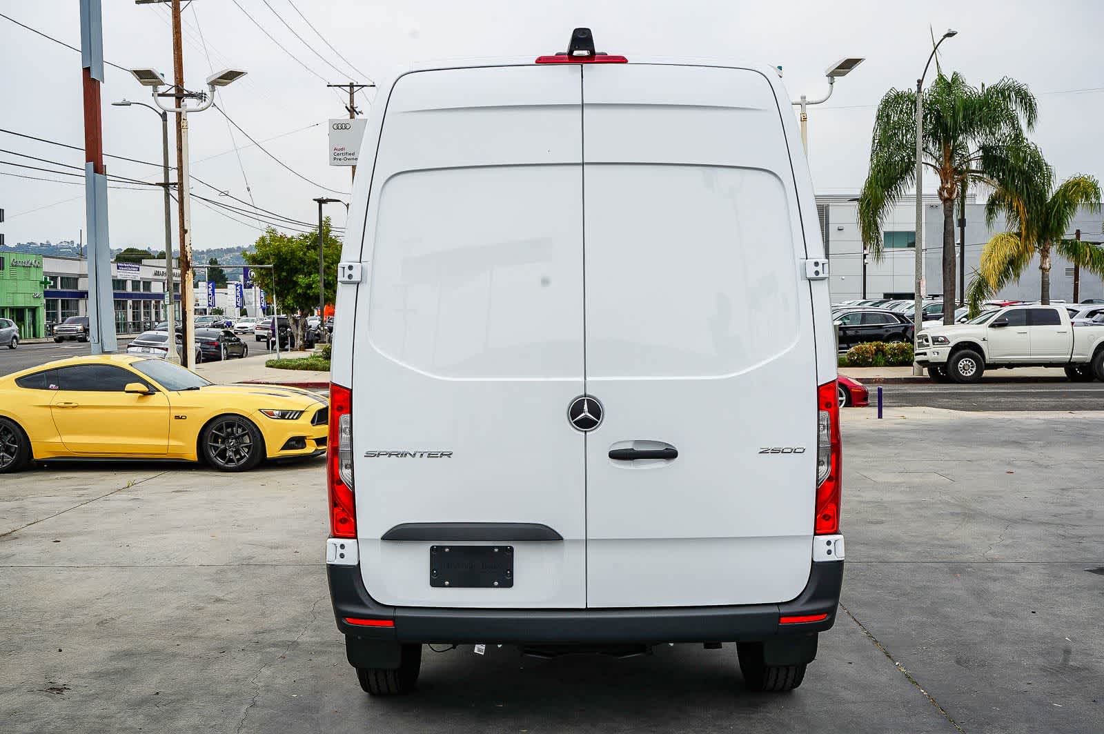 Thumbnail: 2026 Mercedes-Benz Sprinter - 5